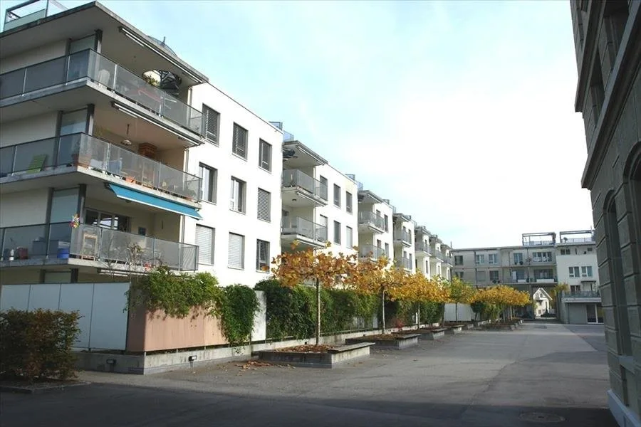 Einstellhallenplatz im Steinhofquartier