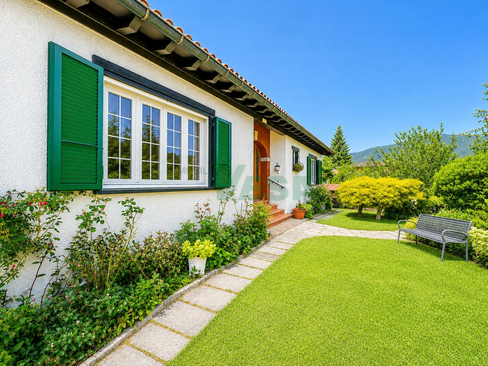 Accogliente casa unifamiliare su un unico piano con ampio giardino