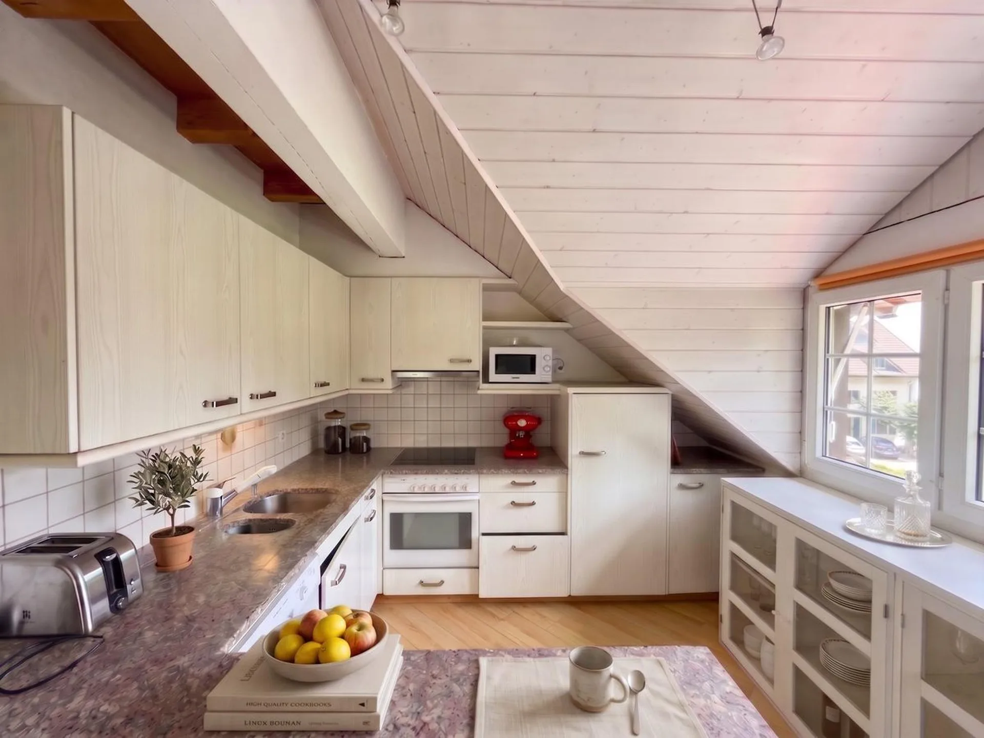 Appartement lumineux avec galerie aménagée en duplex et vue dégagée sur les montagnes - La Rippe