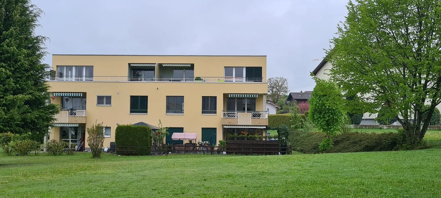 Charmant appartement  de 4.5 pièces au rez avec terrasse