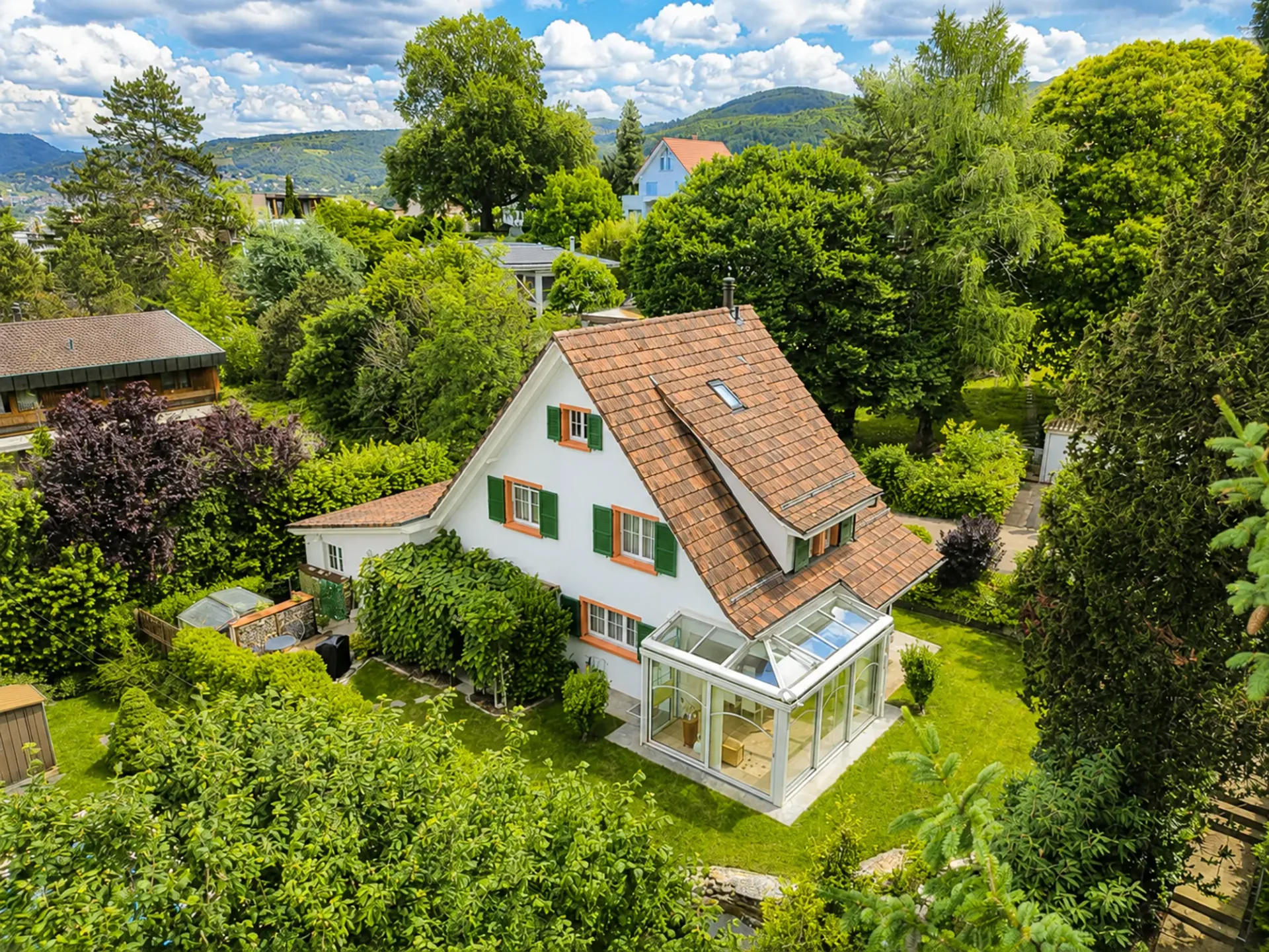 5.5- Zimmer Einfamilienhaus im Landhausstil an bester Lage in Aesch