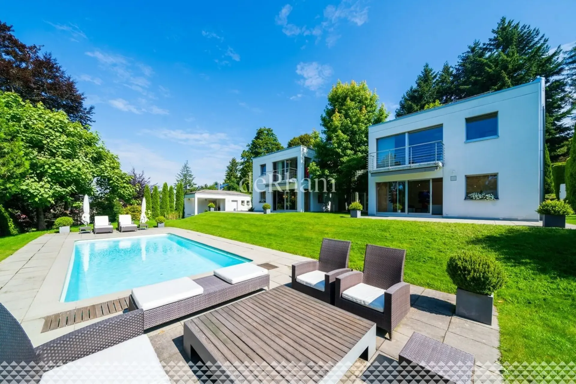 Sublime villa d'architecte avec piscine aux portes de Lausanne