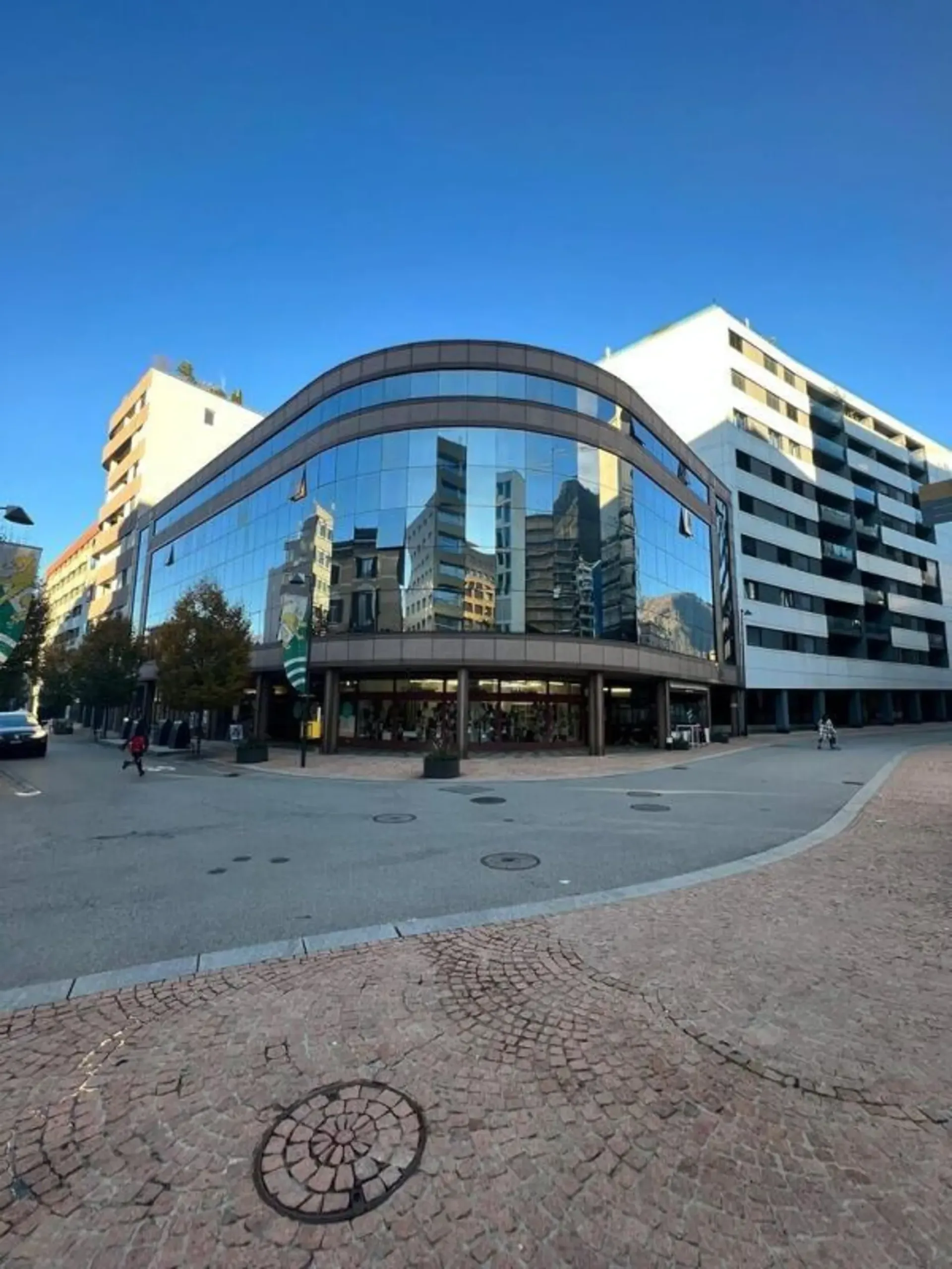 Büro mit 9 Räumen, Paradiso