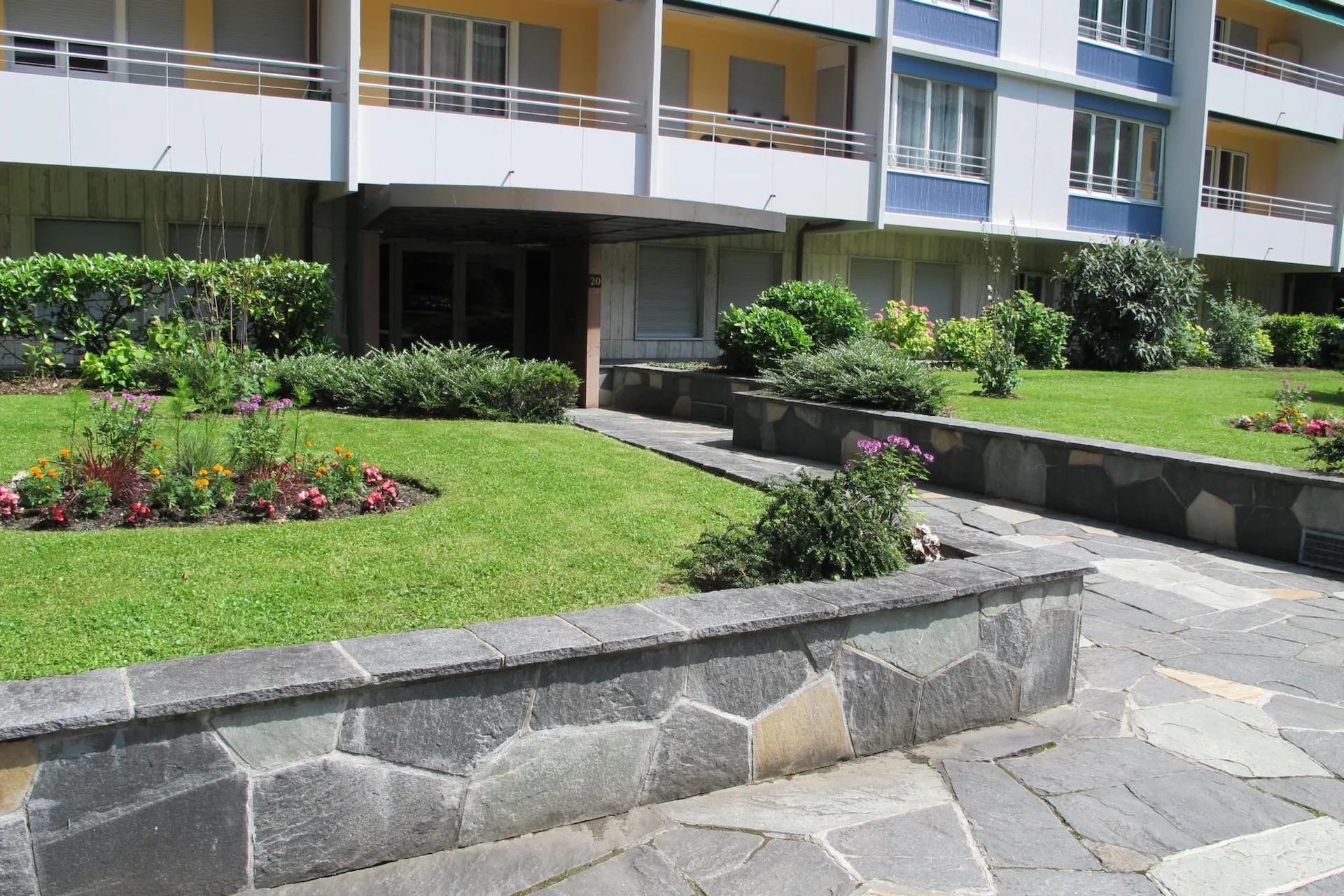 4 1/2 PIECES CONTEMPORAIN AU COEUR DE FLORISSANT