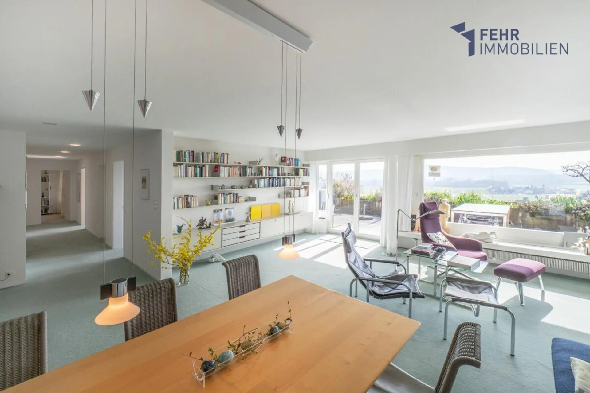 Fehr Immobilien - 4½-Zi.-Terrassenappartement mit herrlicher Aussicht