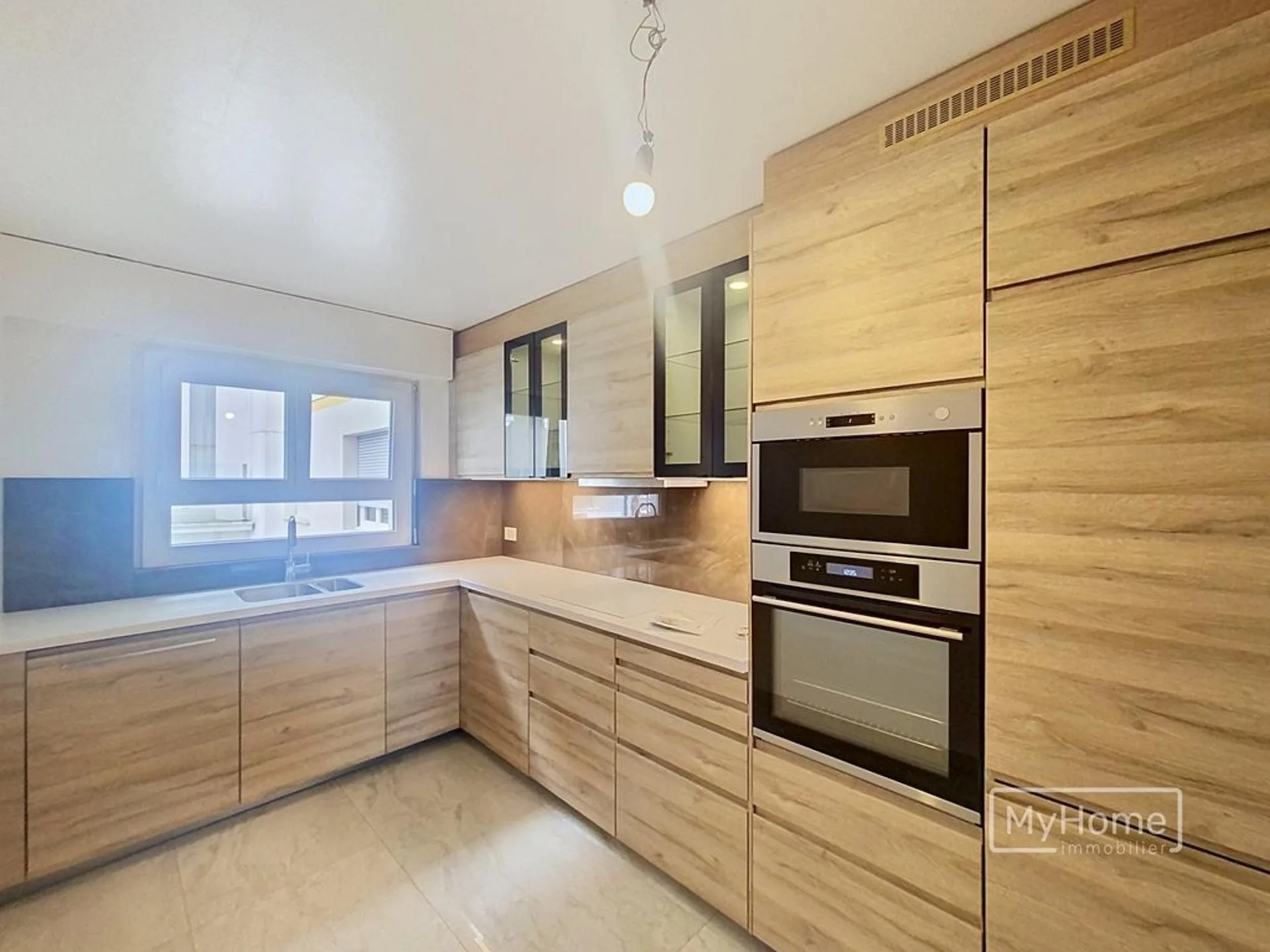 5-room apartment in the center of western Lausanne