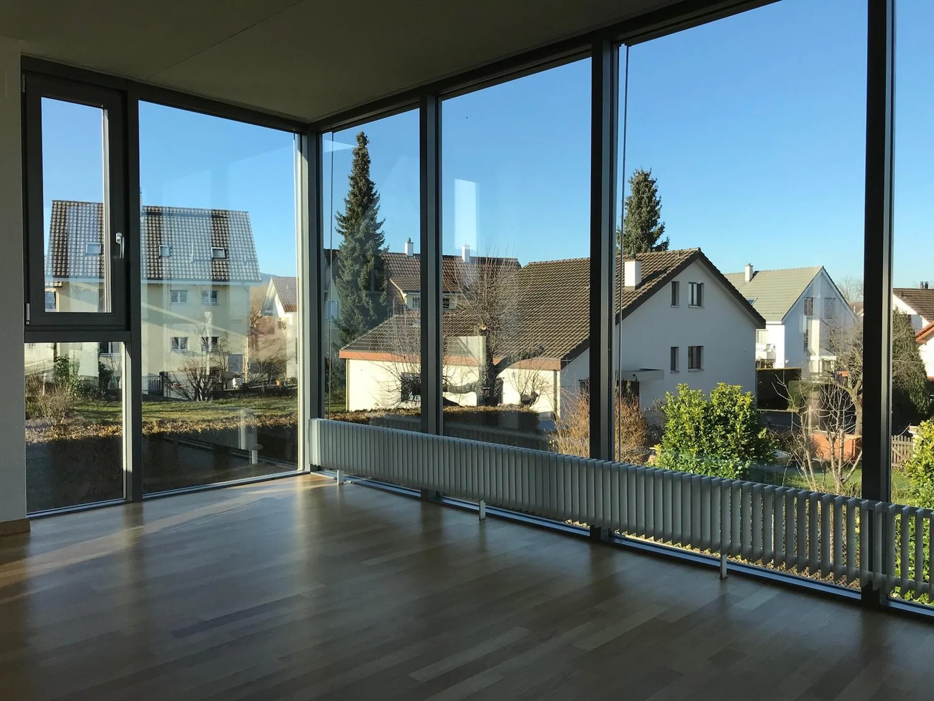 Appartamento luminoso 3.5 locali con balcone a Therwil