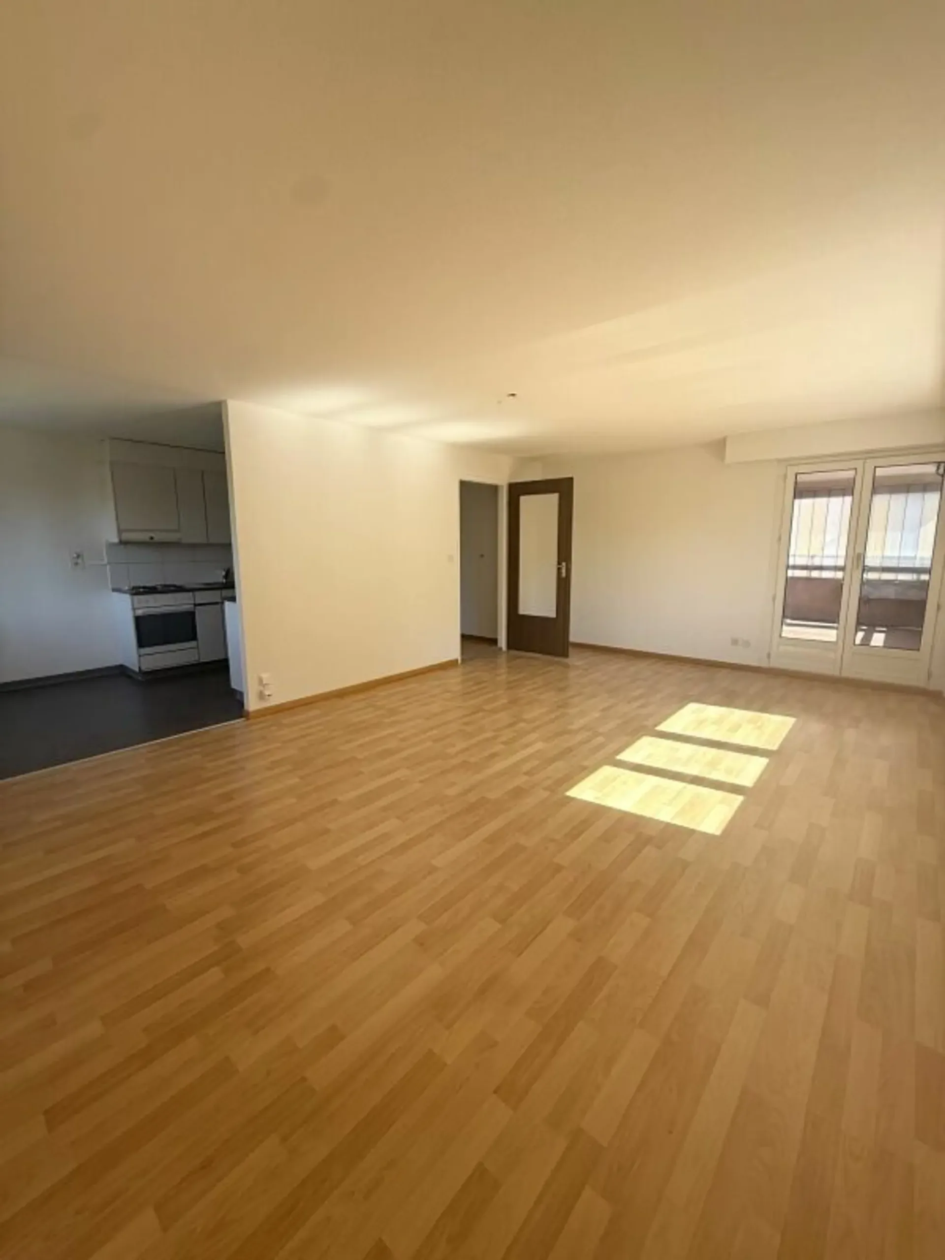 Grosszügige 5.5-Zimmerwohnung an zentraler Lage