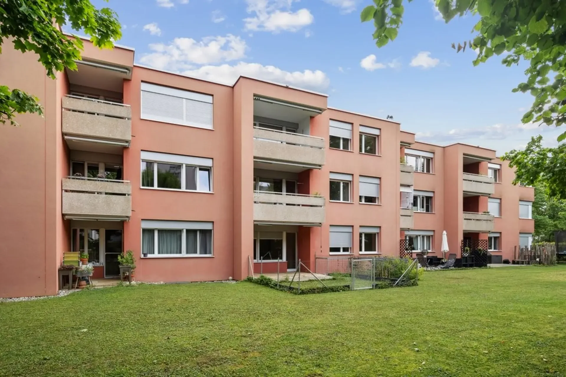 Schöne Wohnung im Grünen - wir schenken Ihnen einen Monatsmietzins!
