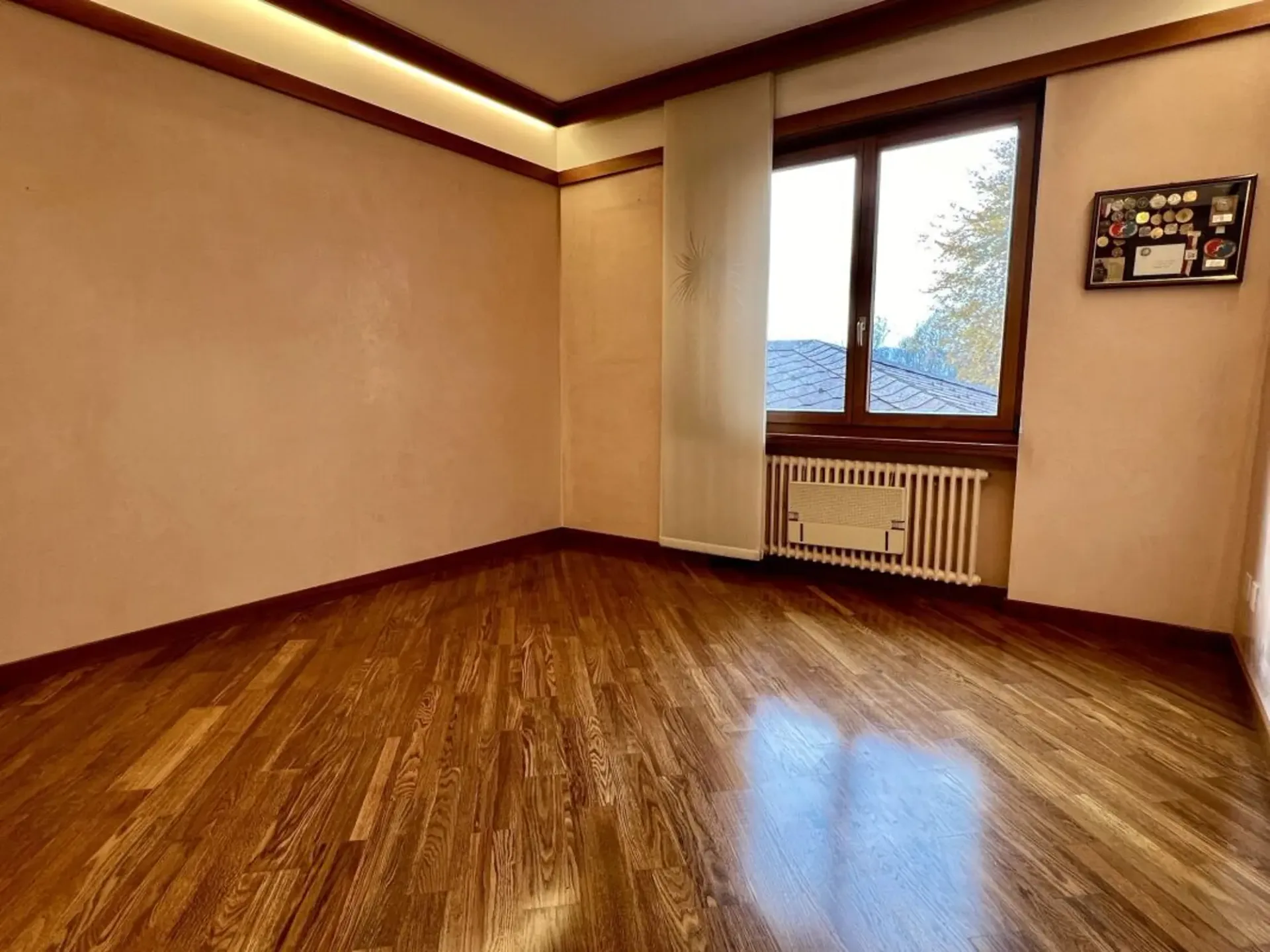 Grande ed elegante villa con terreno edificabile