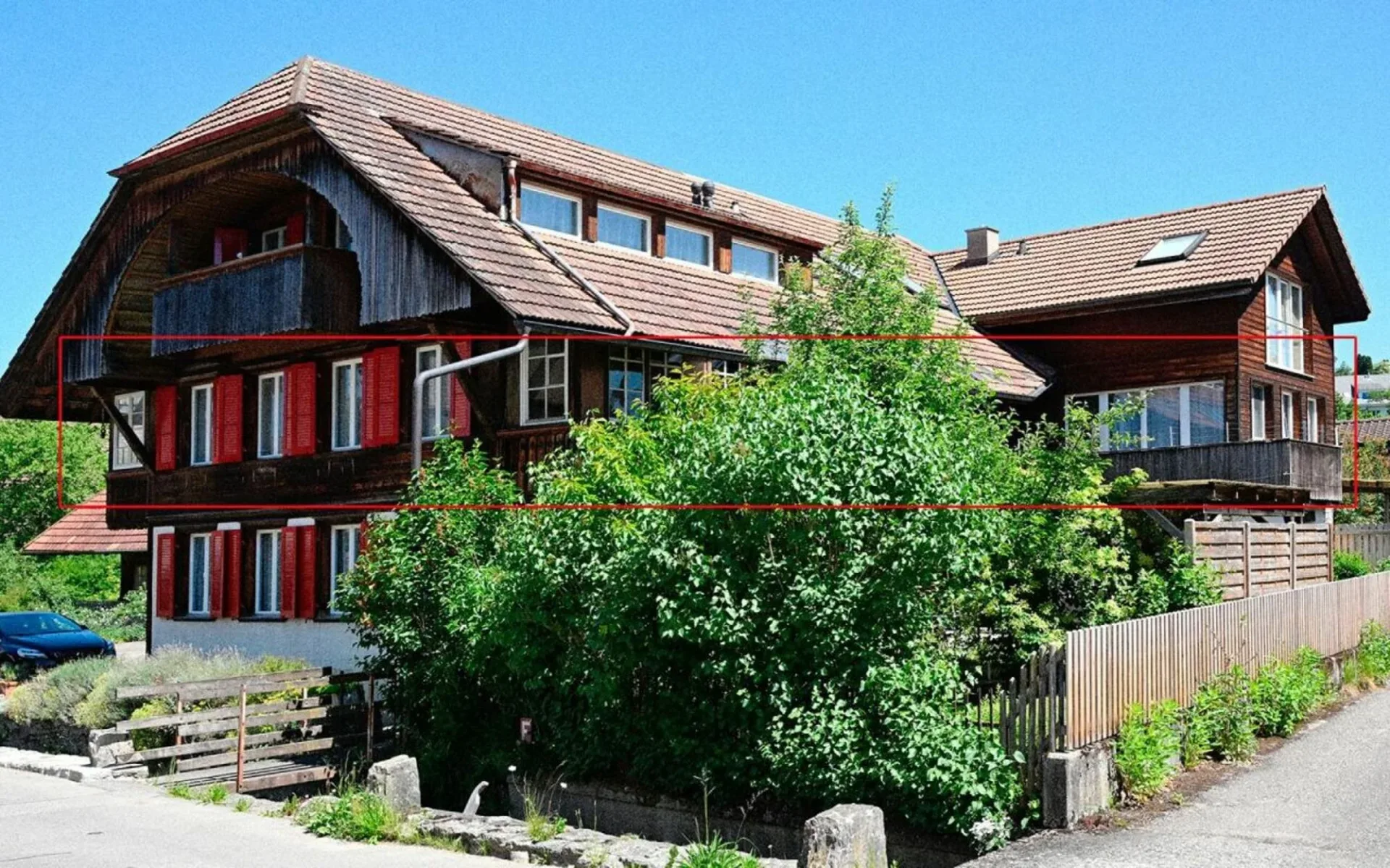 5-Zimmer-Wohnung mit mehreren Terrassen und ein Parkplatz inklusive