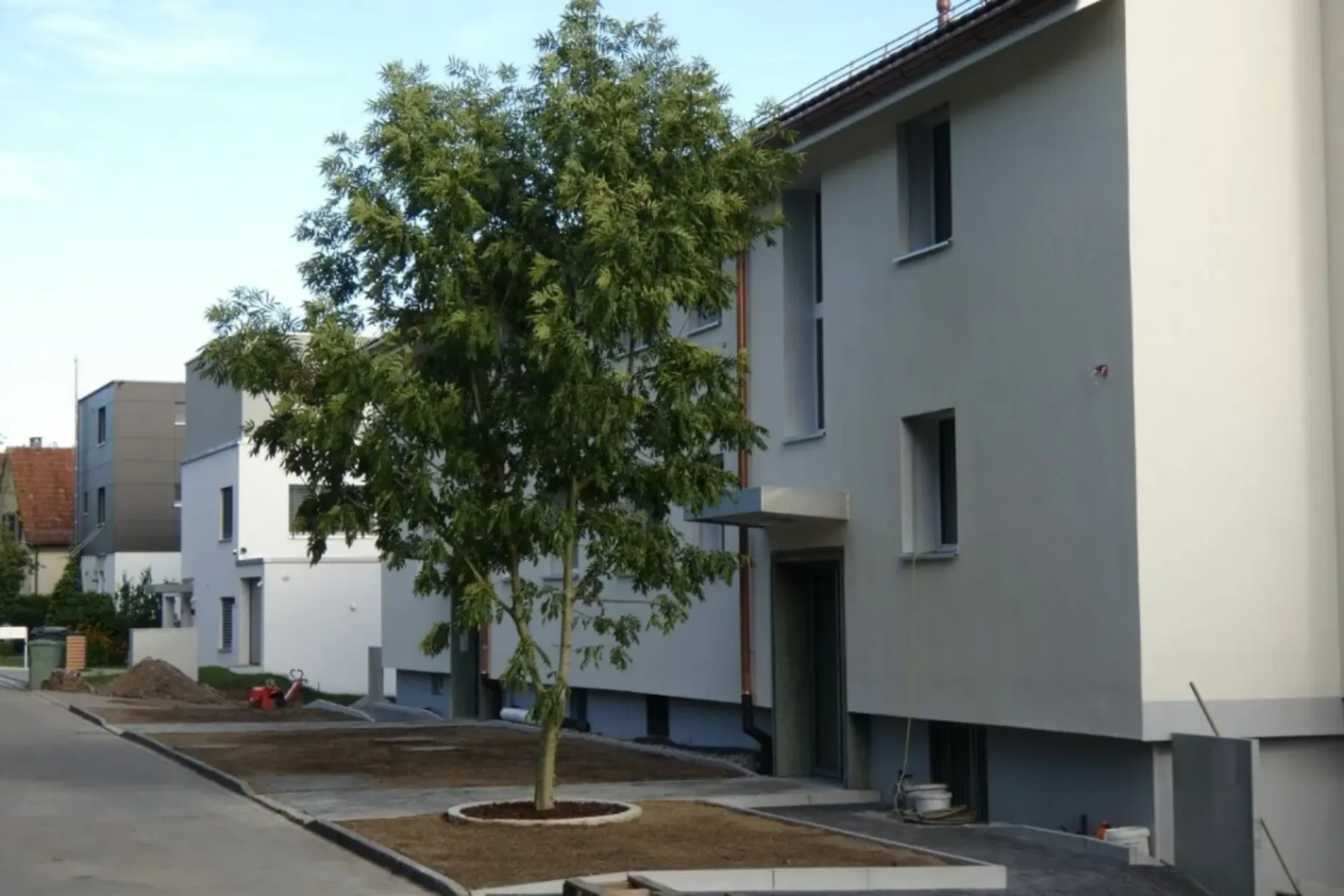 Frisch renovierte Dachwohnung nach umfassender Liegenschaftssanierung