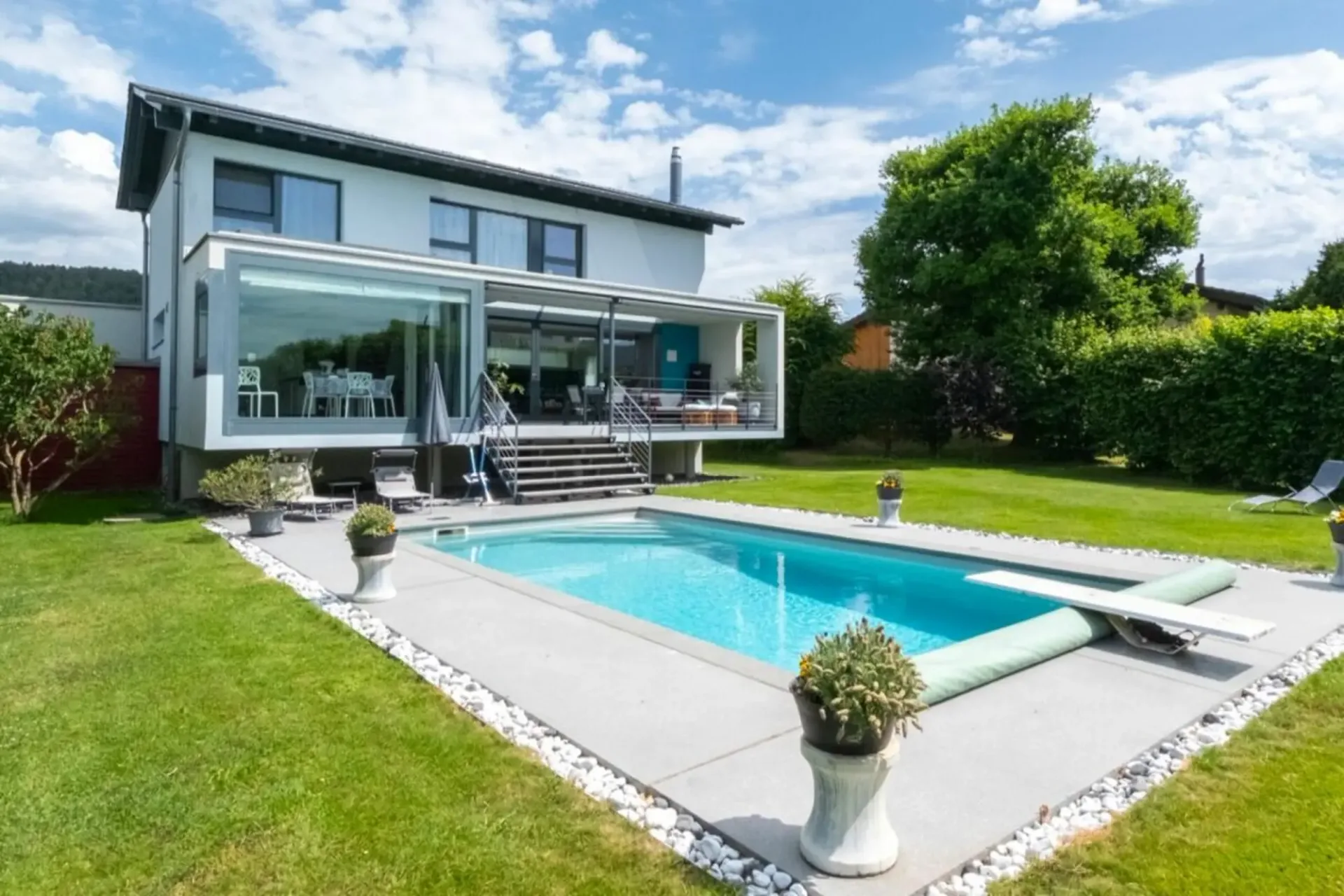 Superbe villa individuelle de 6.5 pièces avec piscine