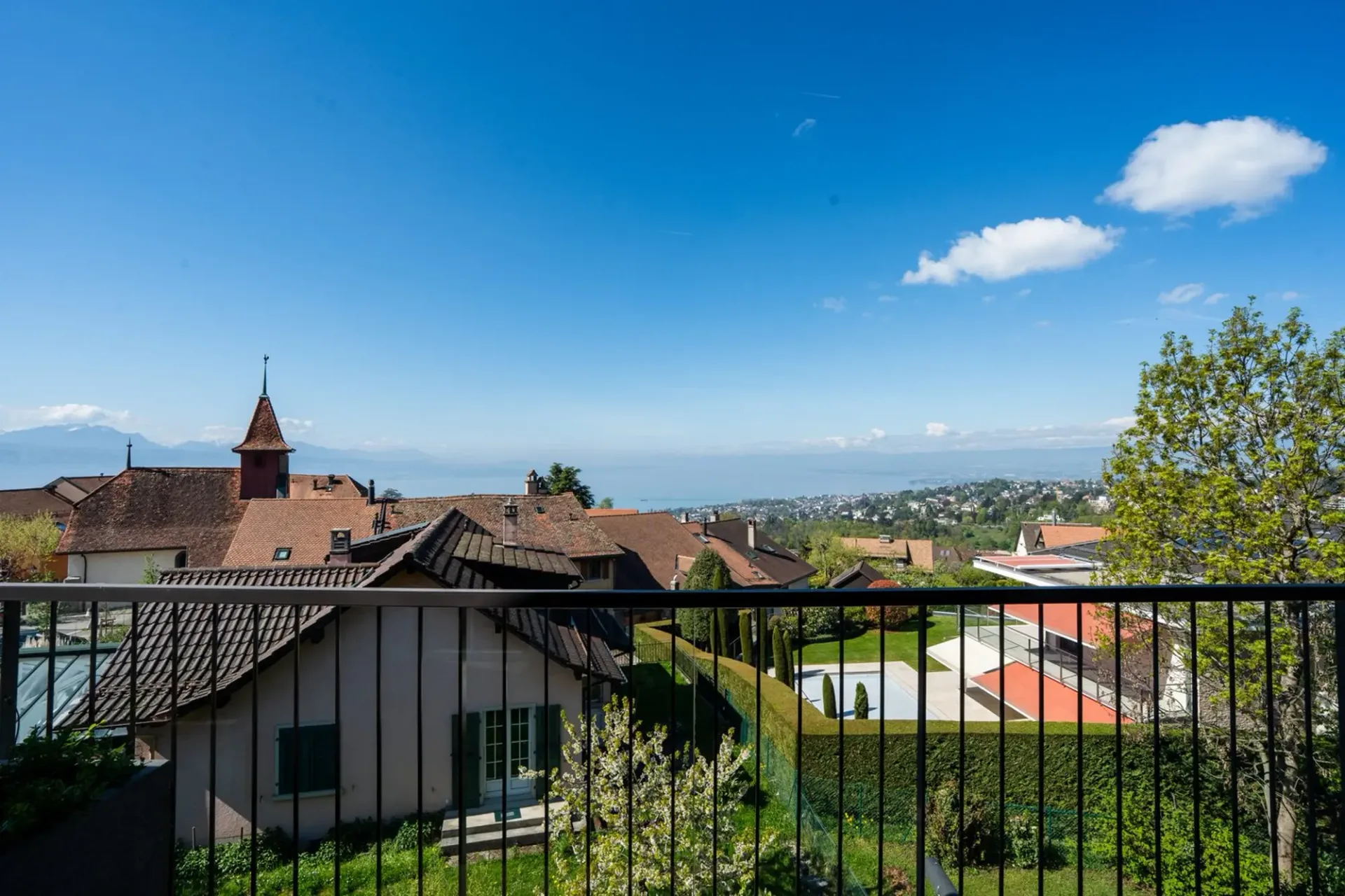 An der Schwelle von Lavaux — Attika 5.5 Zimmer mit Blick auf den Genfersee