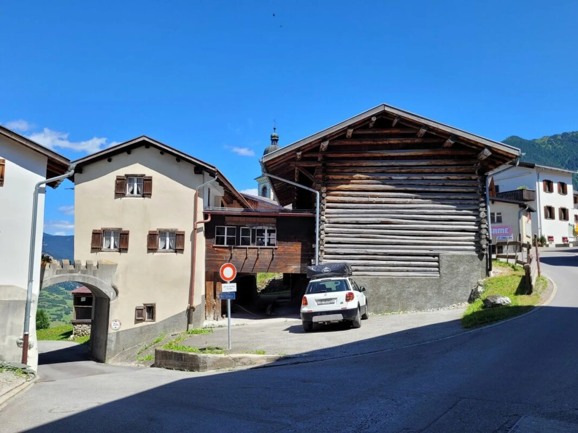 Maison avec atelier et étable à 7458 Mon (GR)
