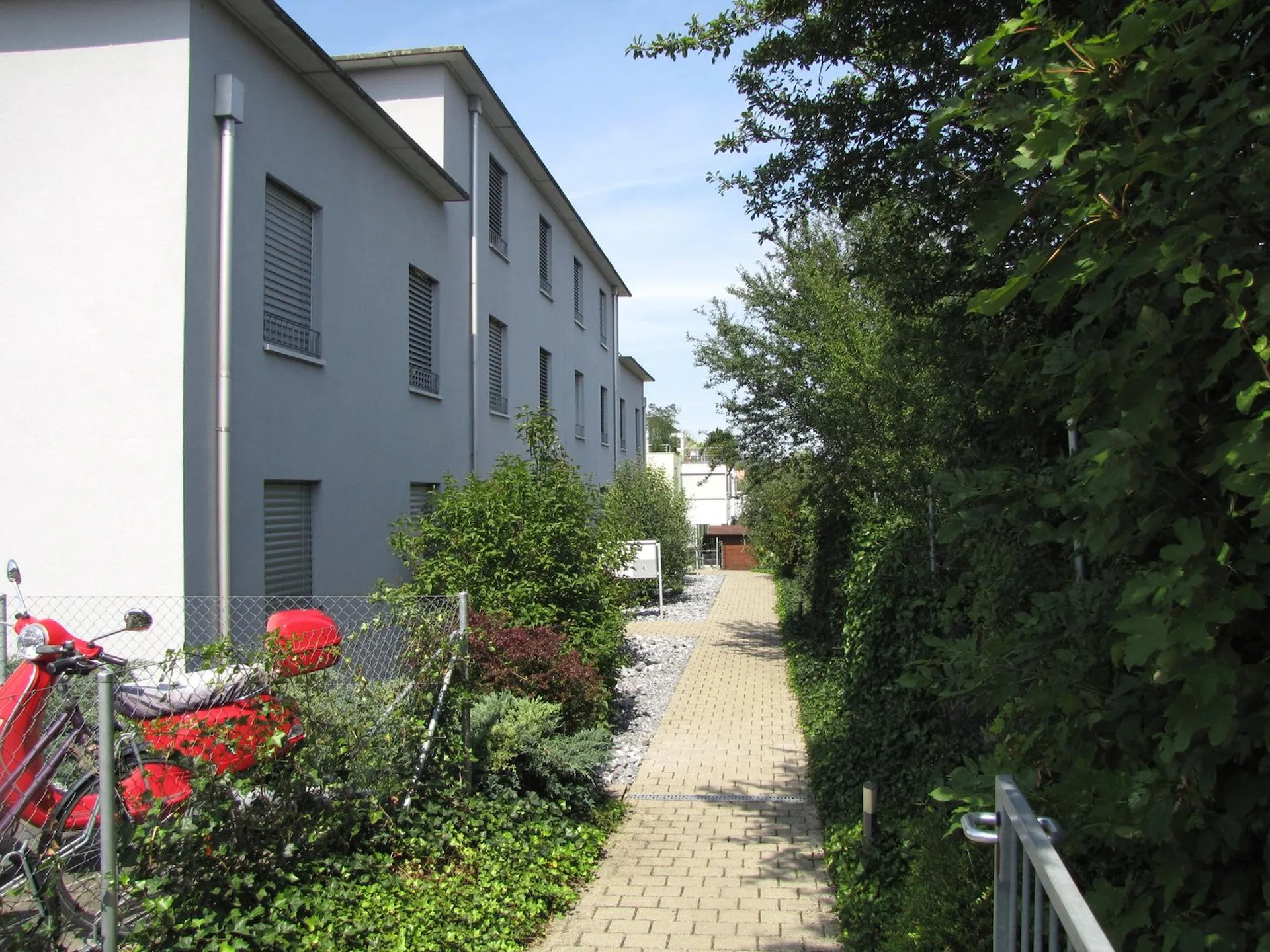 Helle, ruhige 2-Zimmerwohnung mit Wintergarten
