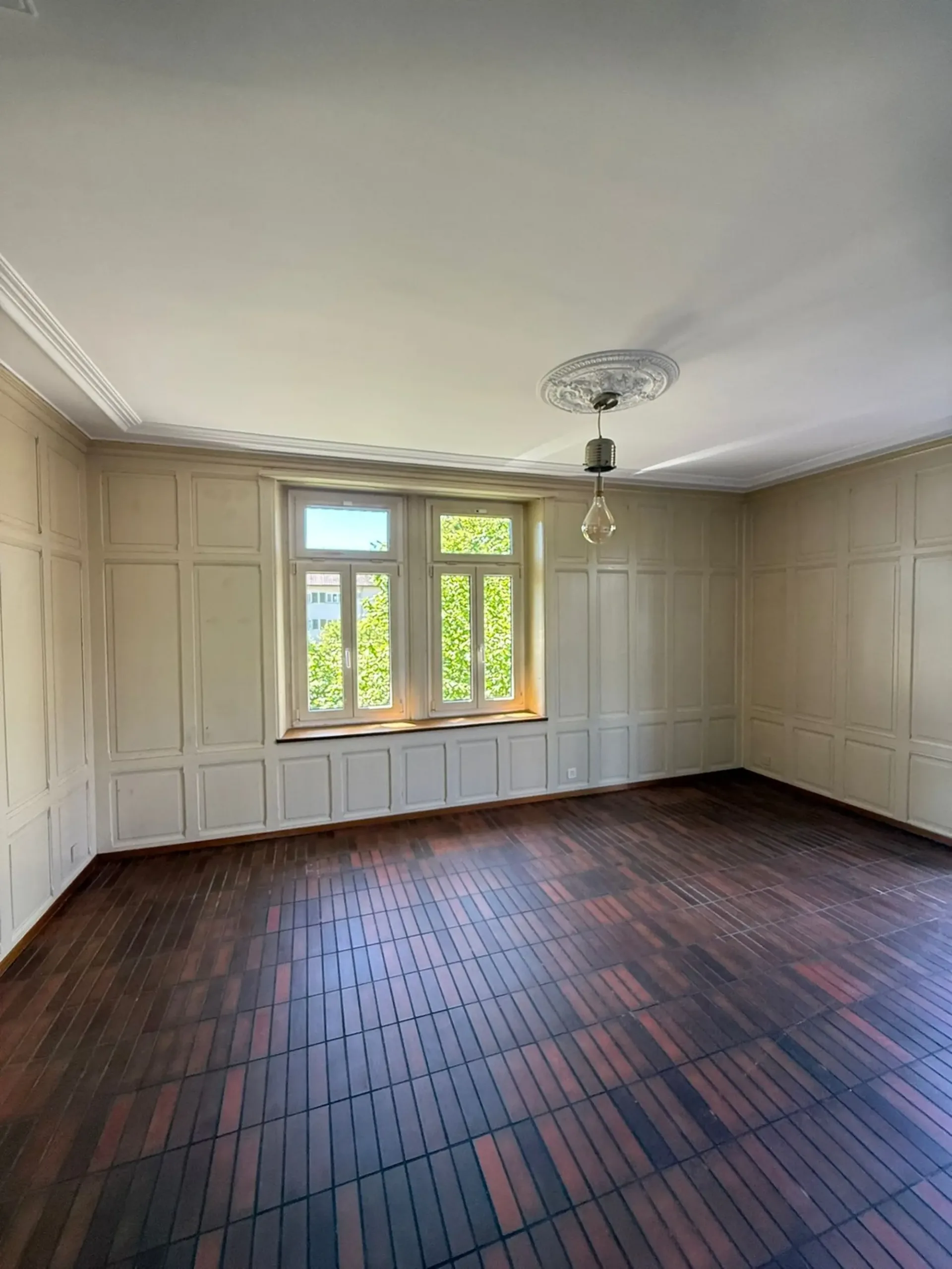 Sehr grosse Familienwohnung mit viel Platz, auf zwei Etagen (Duplex)