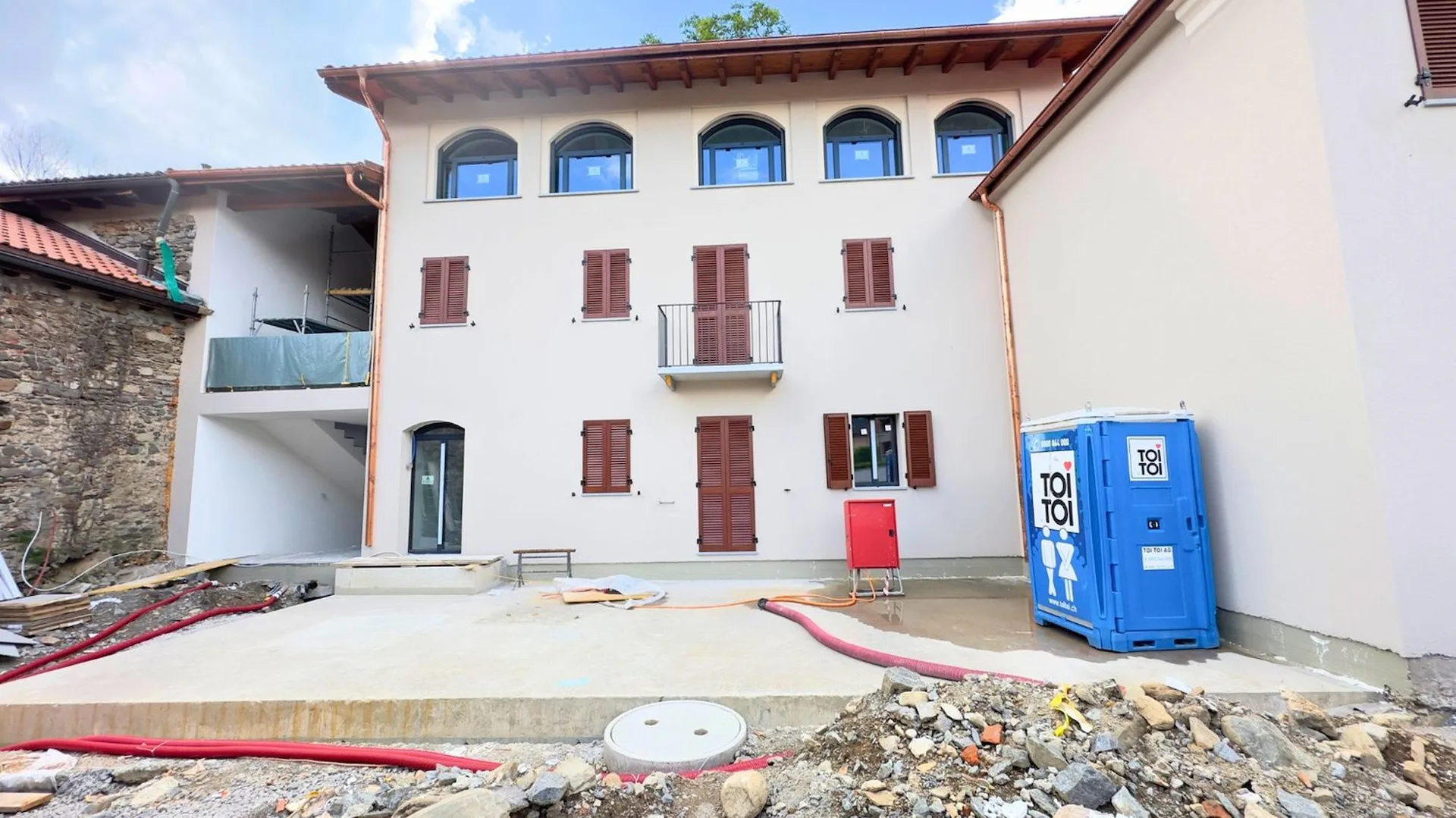 Pura/Caslano: nuovo 3.5 locali con balconcino