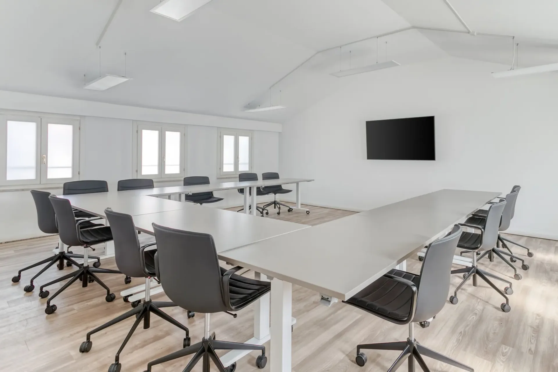 Büro für 10 Personen bei Regus Morges