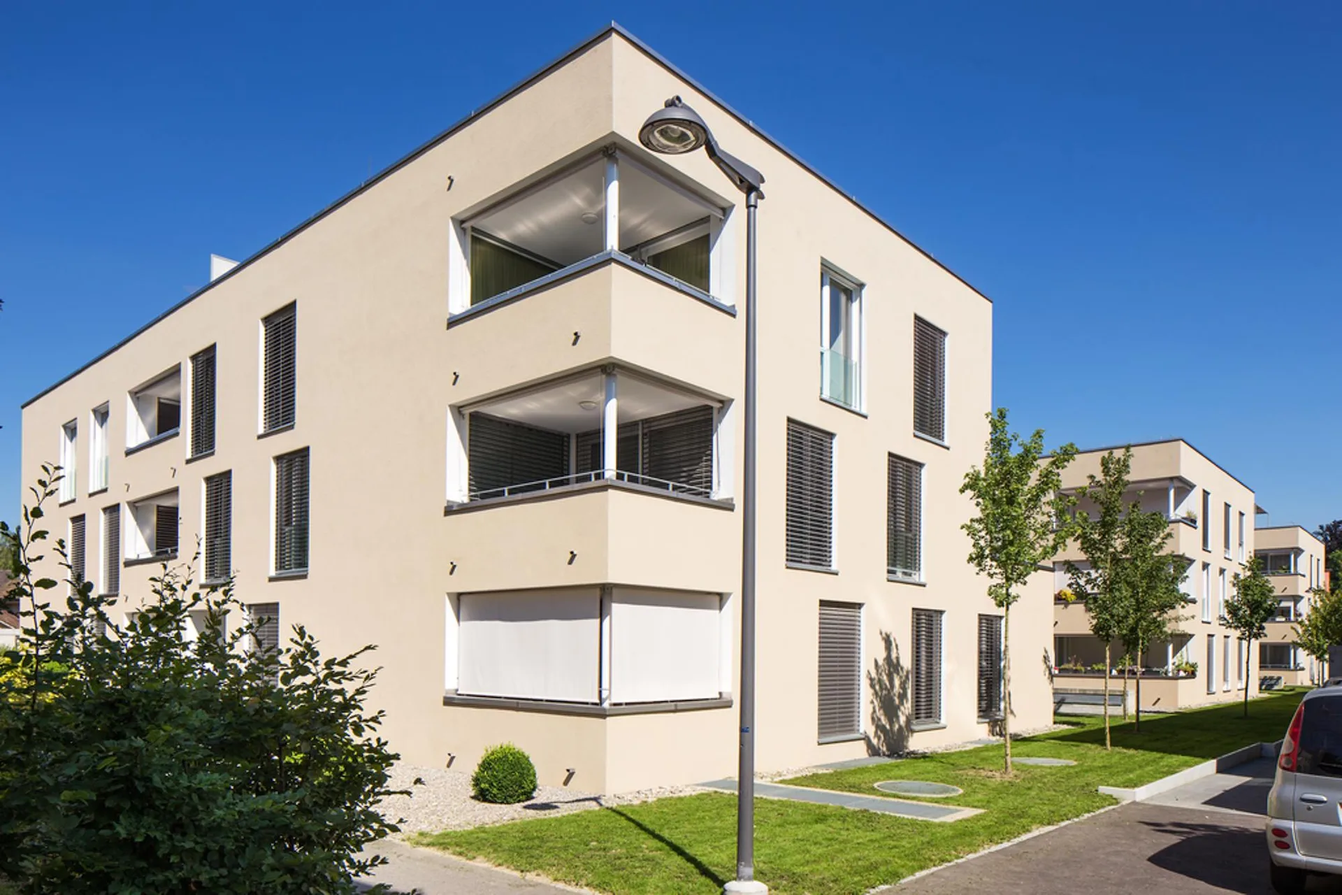 ZENTRALES WOHNEN AM WUHRPLATZ