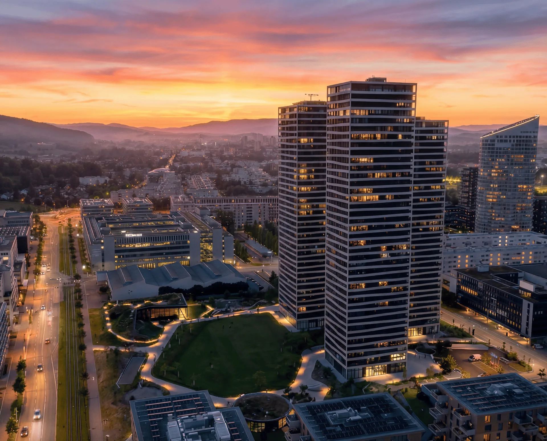 Seltene Gelegenheit im beliebten "Three Point" Projekt - Luxus über den Dächern (33. Etage)