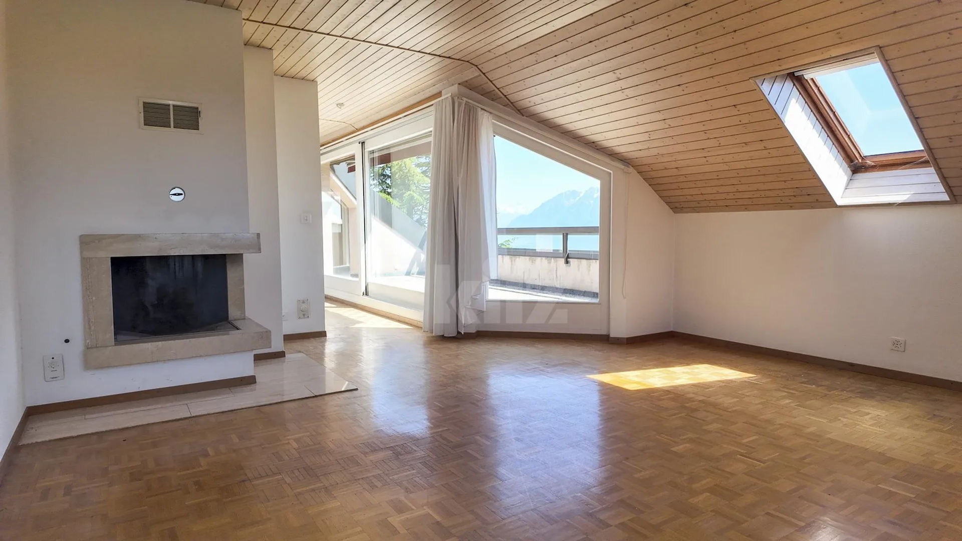 Raro! Bel appartamento con balcone e vista eccezionale