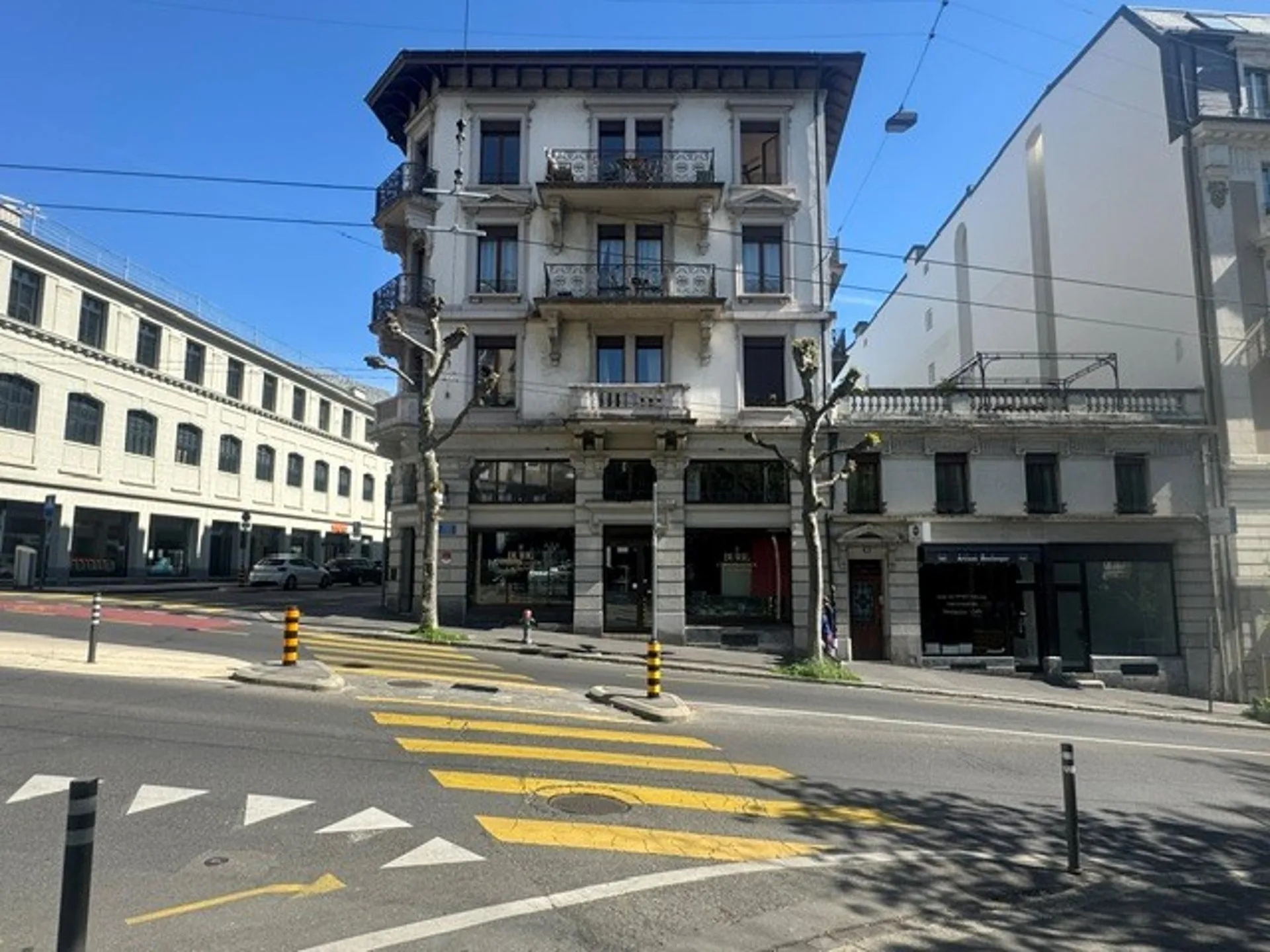 Lausanne unter der Stadt - Seltenes Objekt - wunderschönes renoviertes Apartment in einem Gebäude von 1900