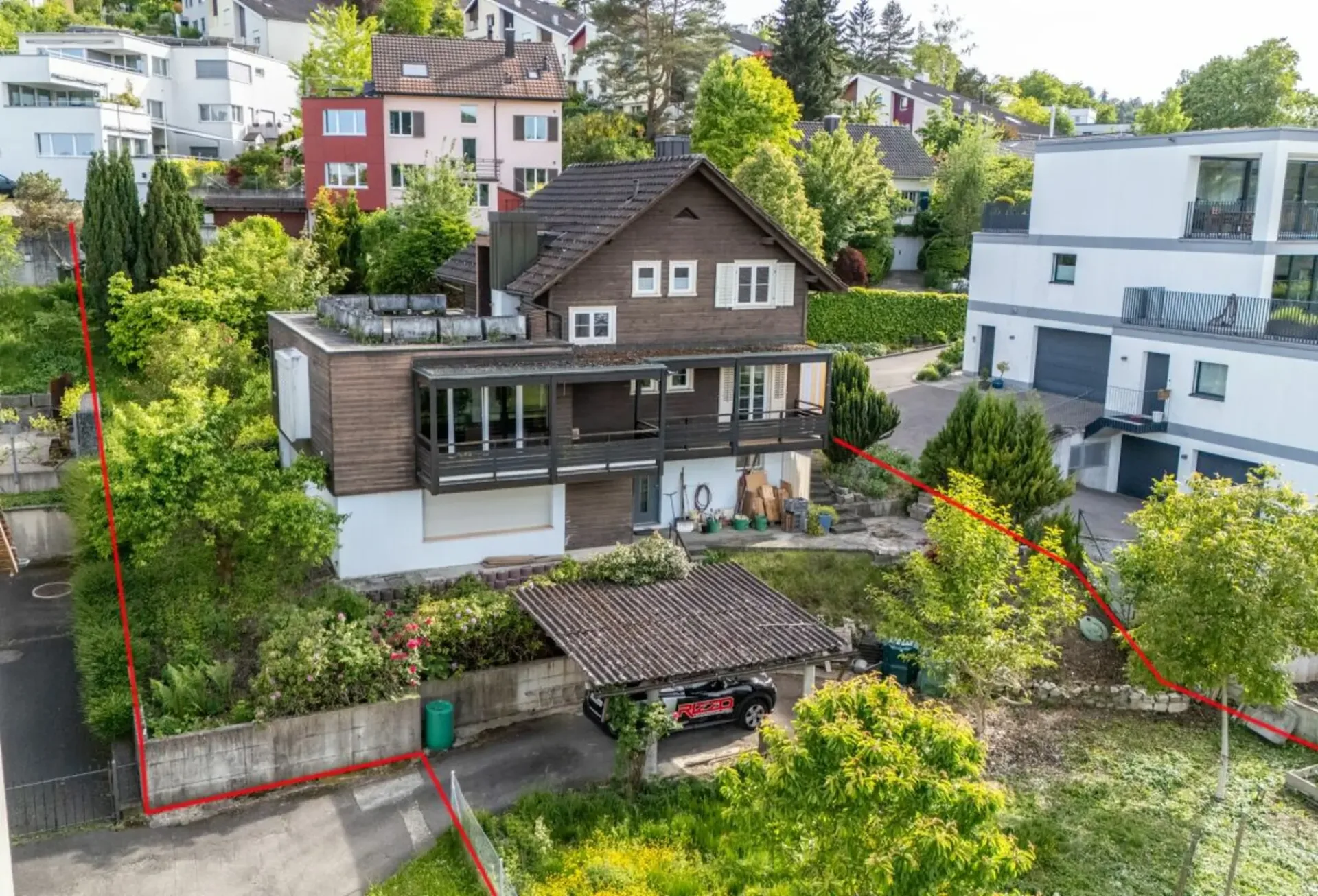 Grosszügiges 8.5-Zimmer-Familienhaus mit viel Platz und Potenzial