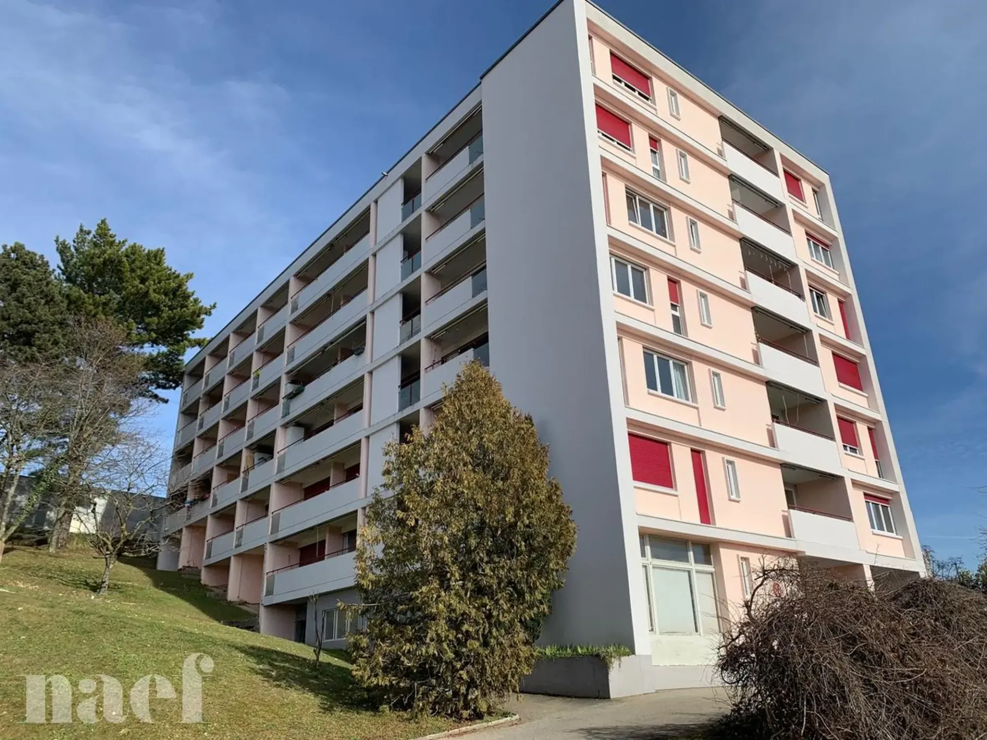 Studio komplett renoviert im oberen Teil der Stadt