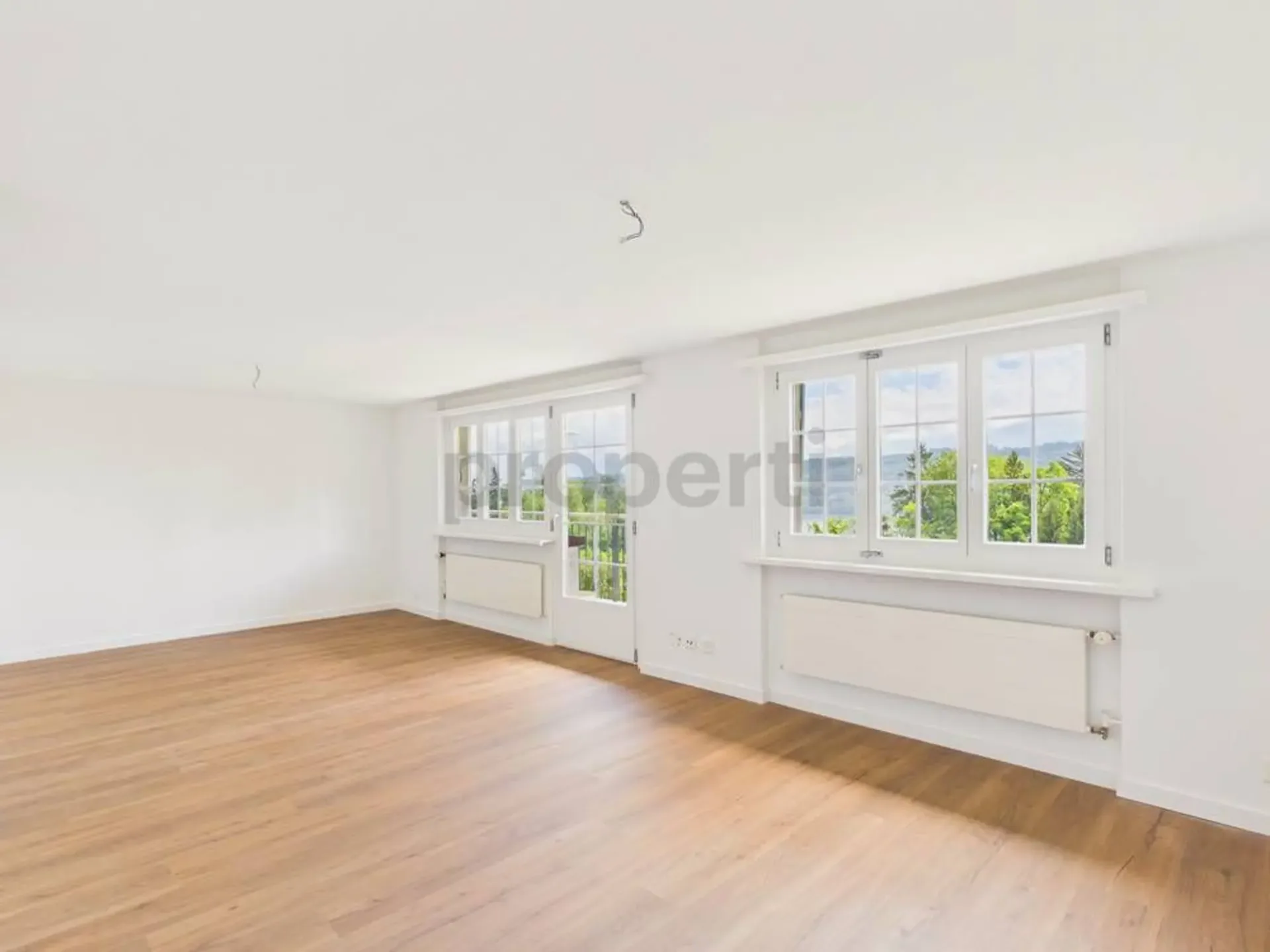 Idyllische Wohnung mit Blick ins Grüne und auf den See