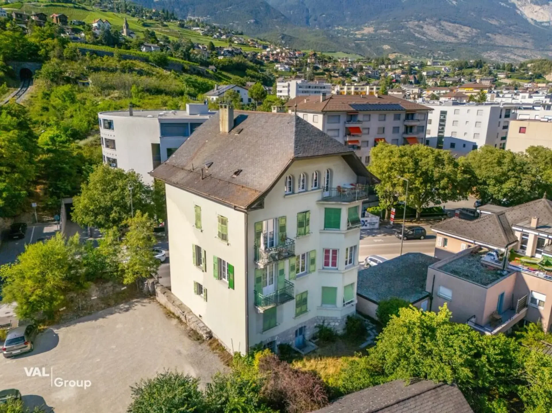 Charme und Raum zwei Schritte vom Zentrum von Sierre