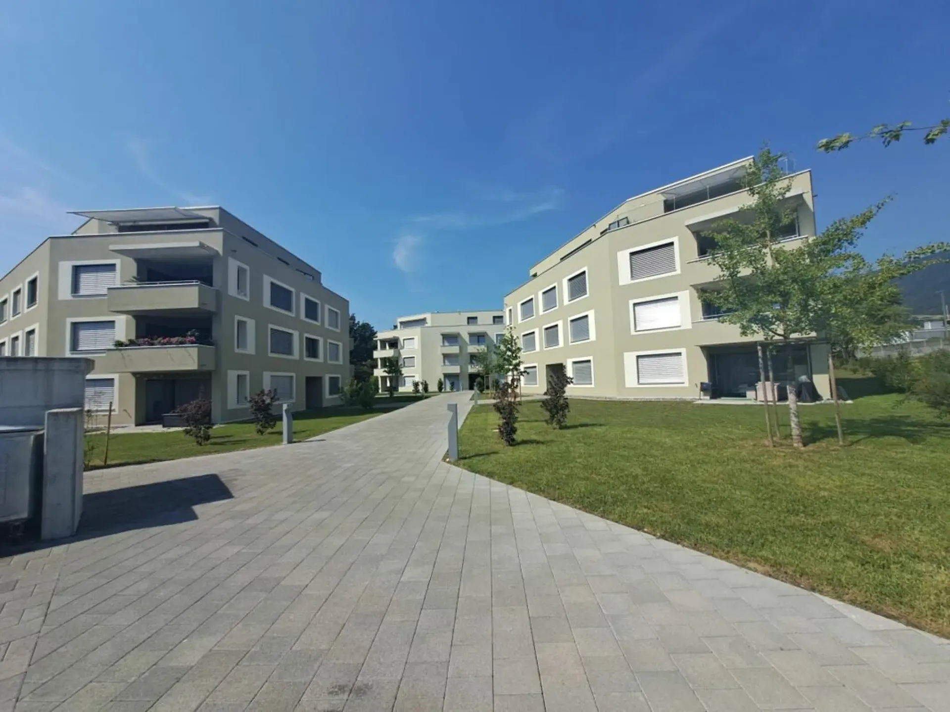 Attraktive 3.5 Zimmerwohnung im Erdgeschoss zu vermieten