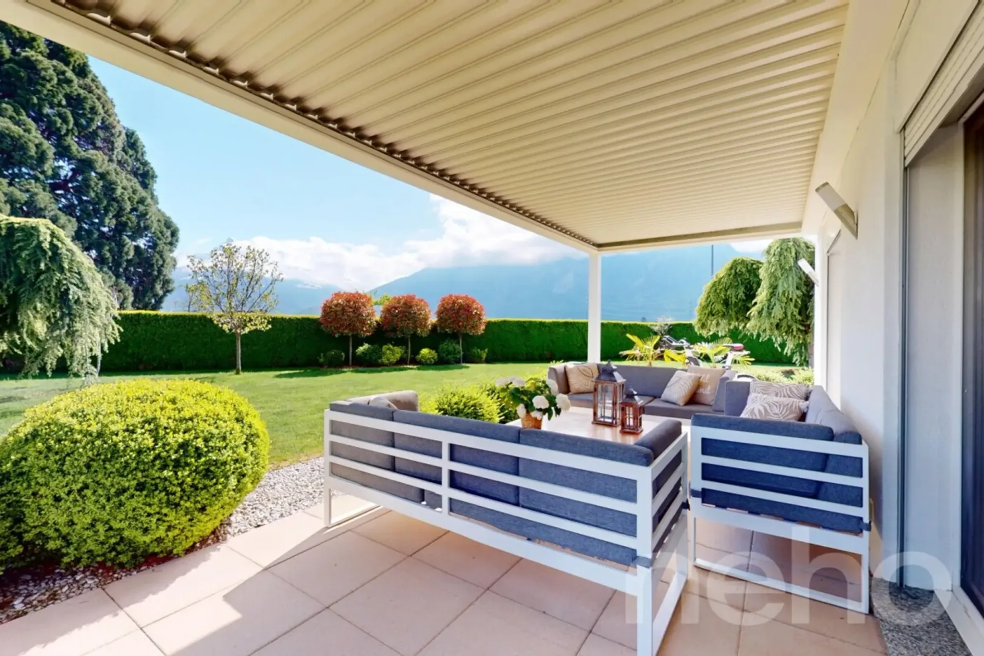 Maison meublée d?exception à Aigle avec vue et grand jardin
