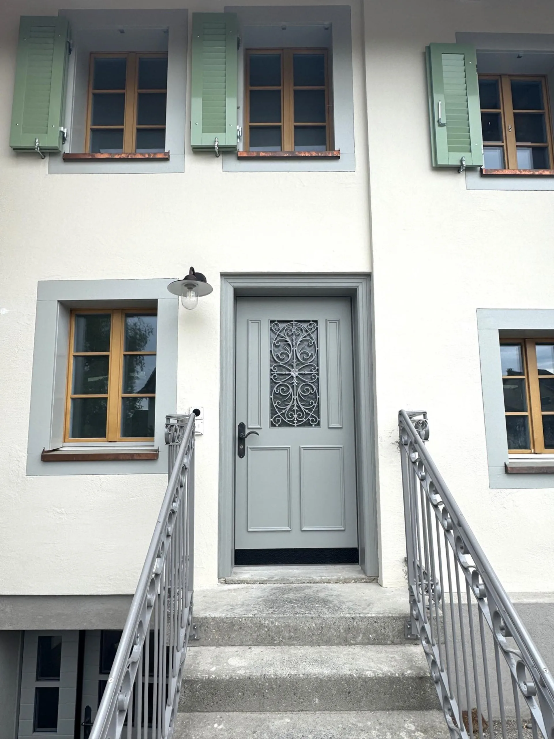 Charming Historical Farmhouse Half