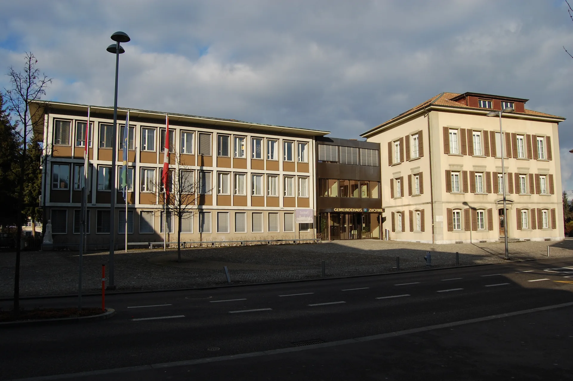 4528 Zuchwil
