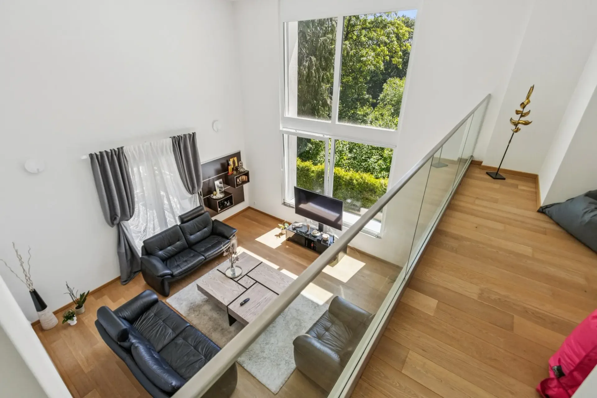 Villa individuelle contemporaine d'exception au coeur d'Epalinges