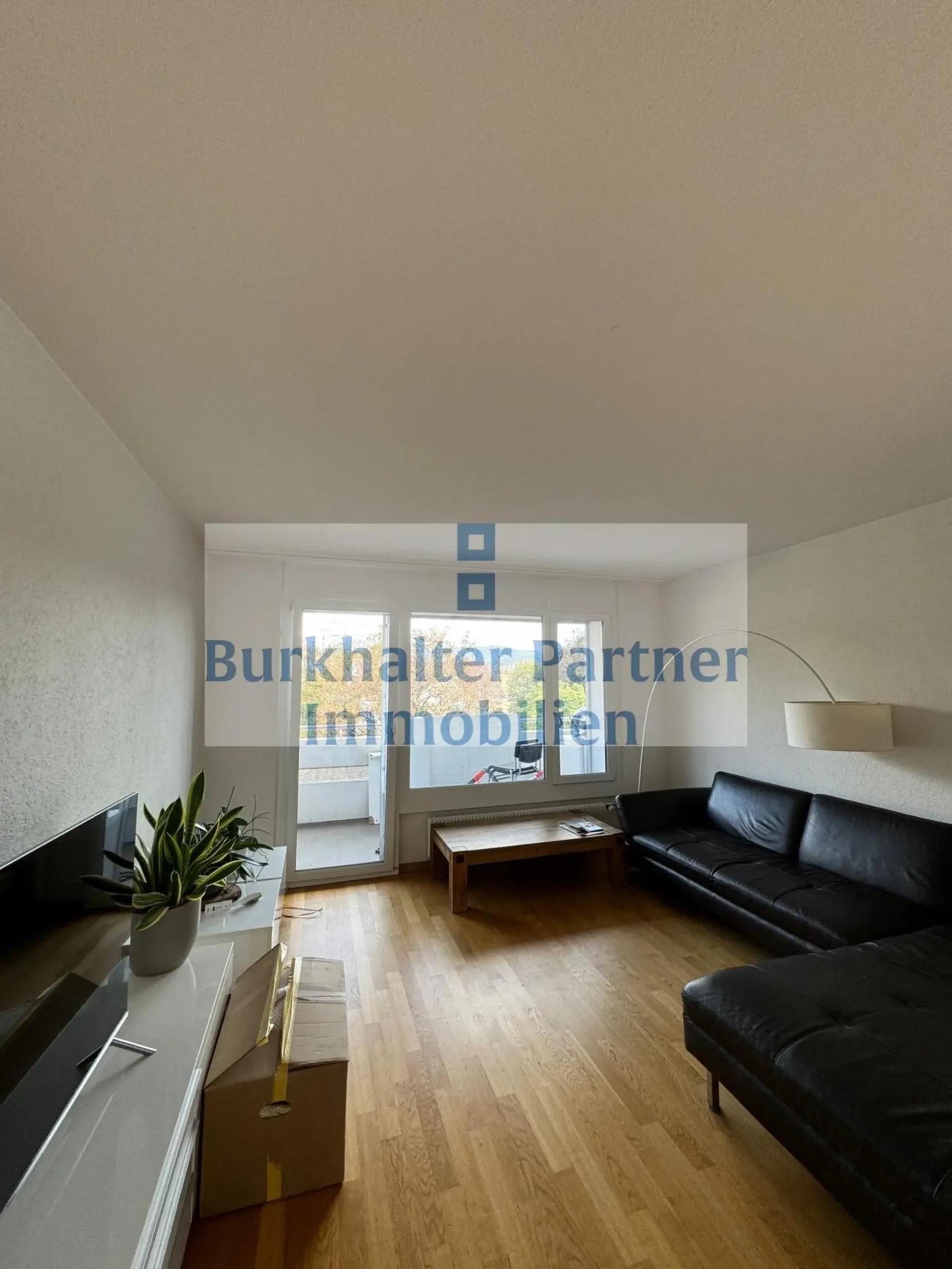 Suchen Sie eine grosszügige Wohnung in zentraler Lage?