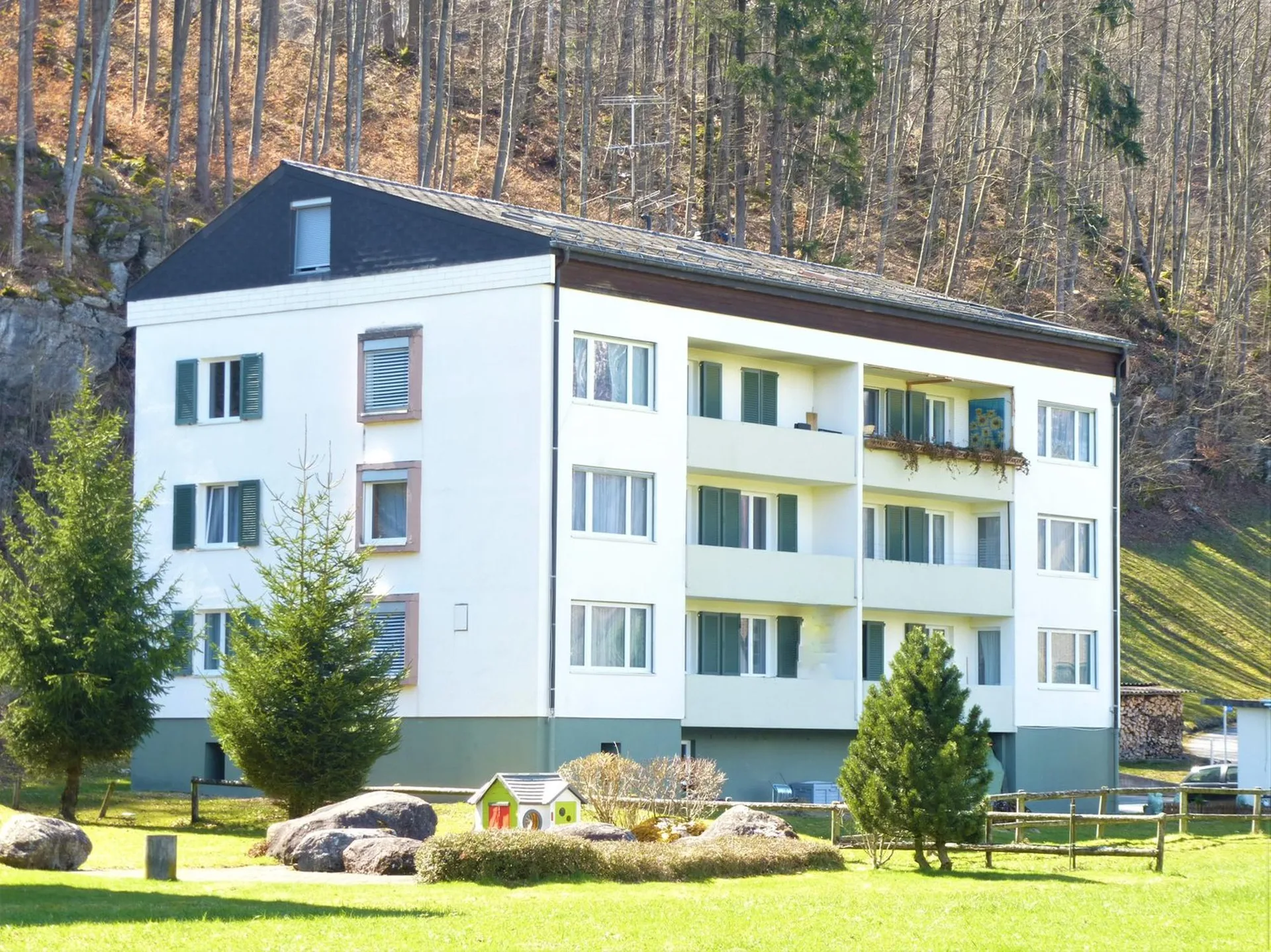 Charmante 4.5-Zimmer-Wohnung in ruhiger Lage in Filzbach