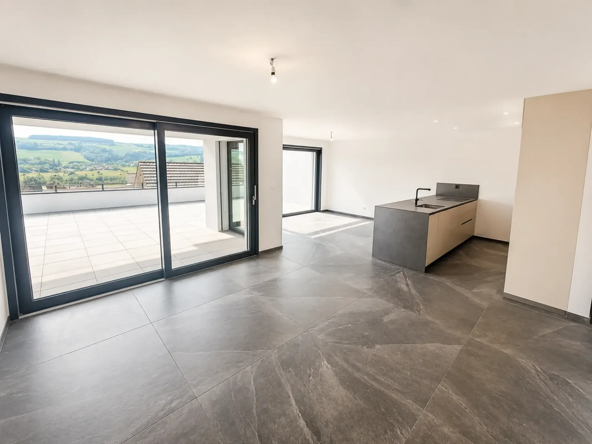 Zweifamilienhaus-Villa der Moderne mit 180 m² in Lucens - atemberaubender freier Blick