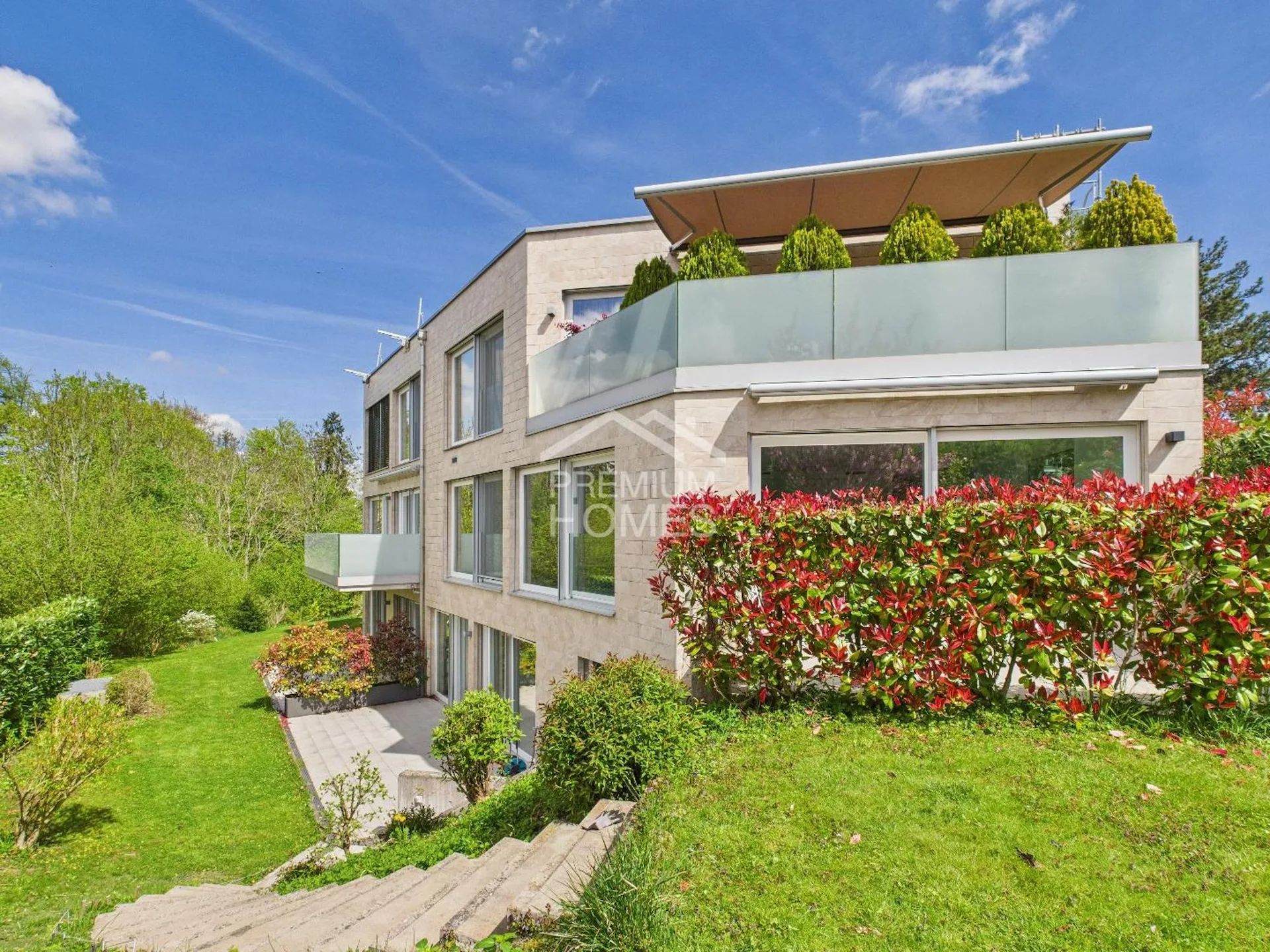 A Garden Oasis to Fall in Love With