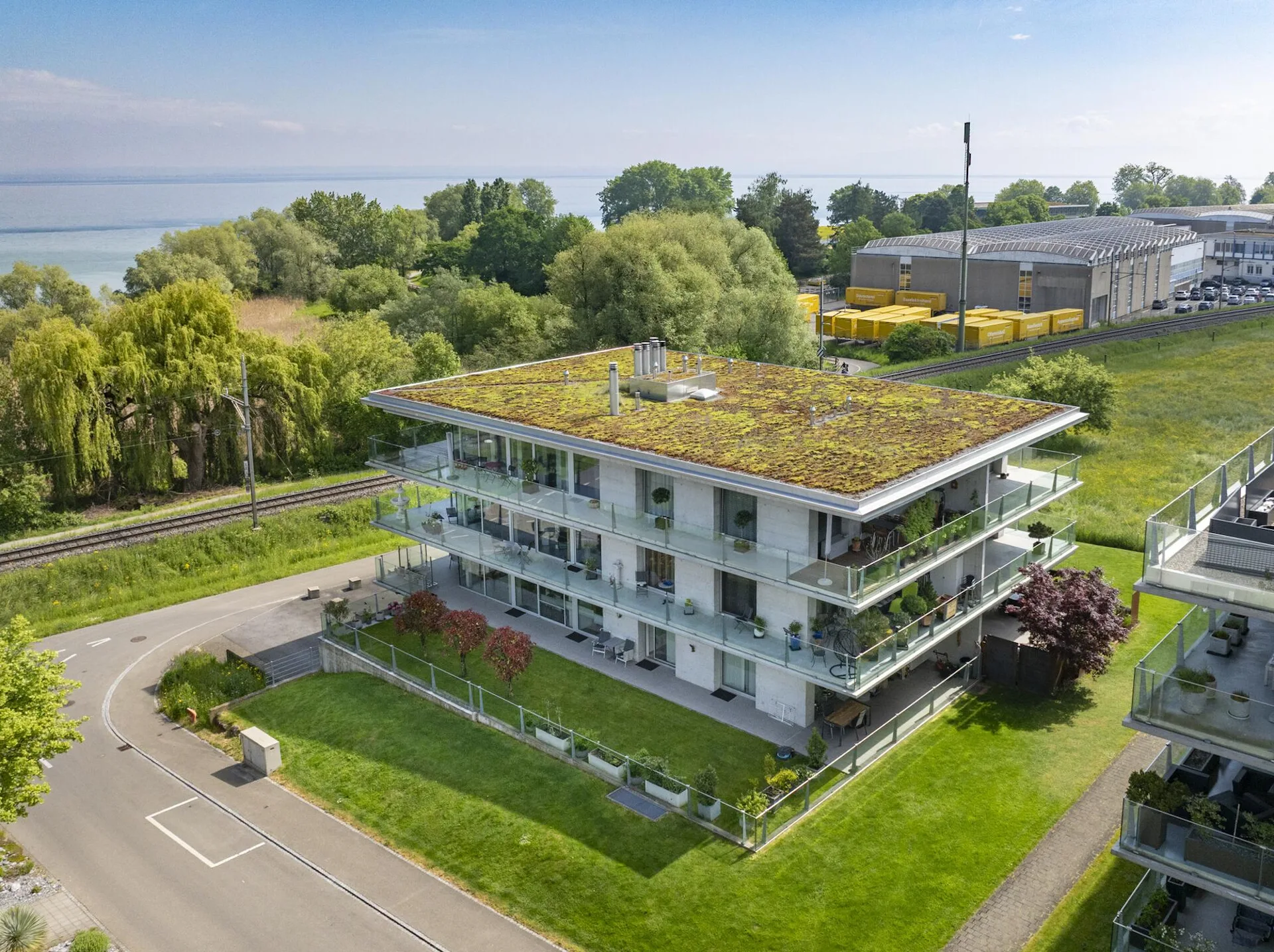 Appartement spacieux 3.5 pièces avec vue sur le lac et ascenseur au 1er étage