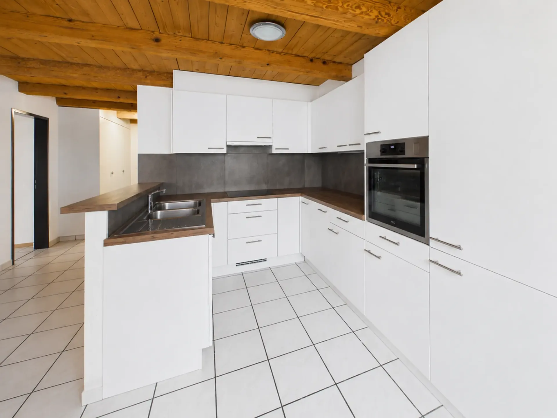 Reprise de bail d'un joli appartement à Courtételle