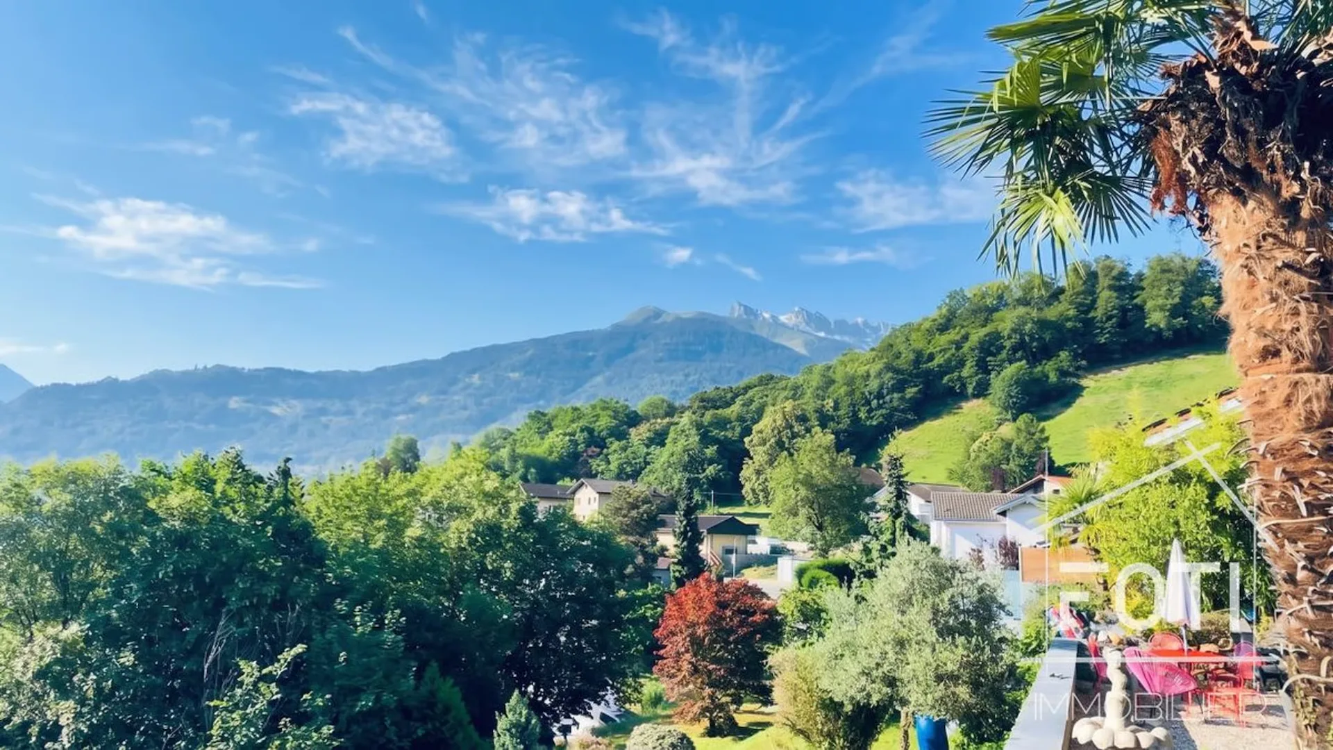 Maison de caractère avec vue et vastes terrasses - Sur le coteau de Monthey.