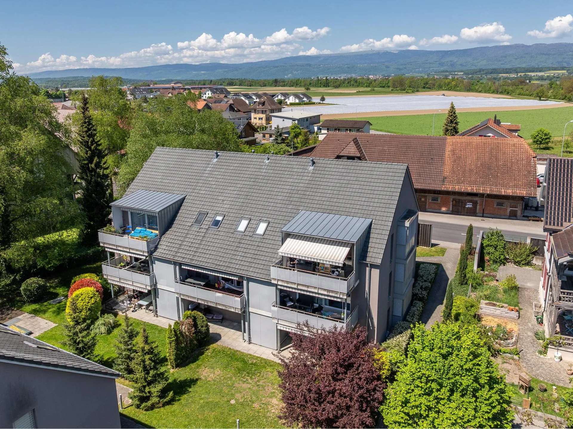 Top Wohnung an idyllischer Lage
