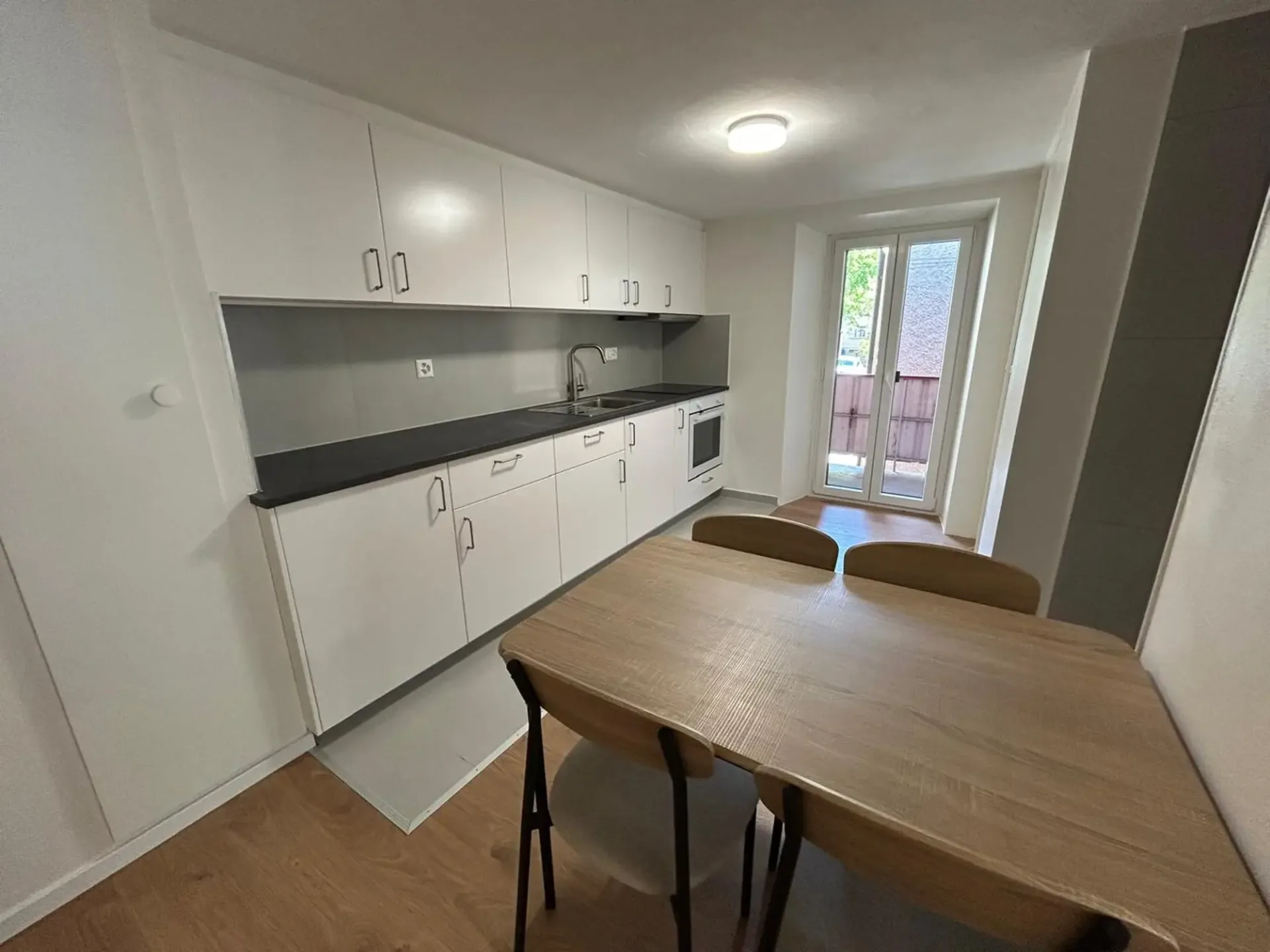NEU – 5,5 Zimmer und Studio für Airbnb oder selbständige Tätigkeit