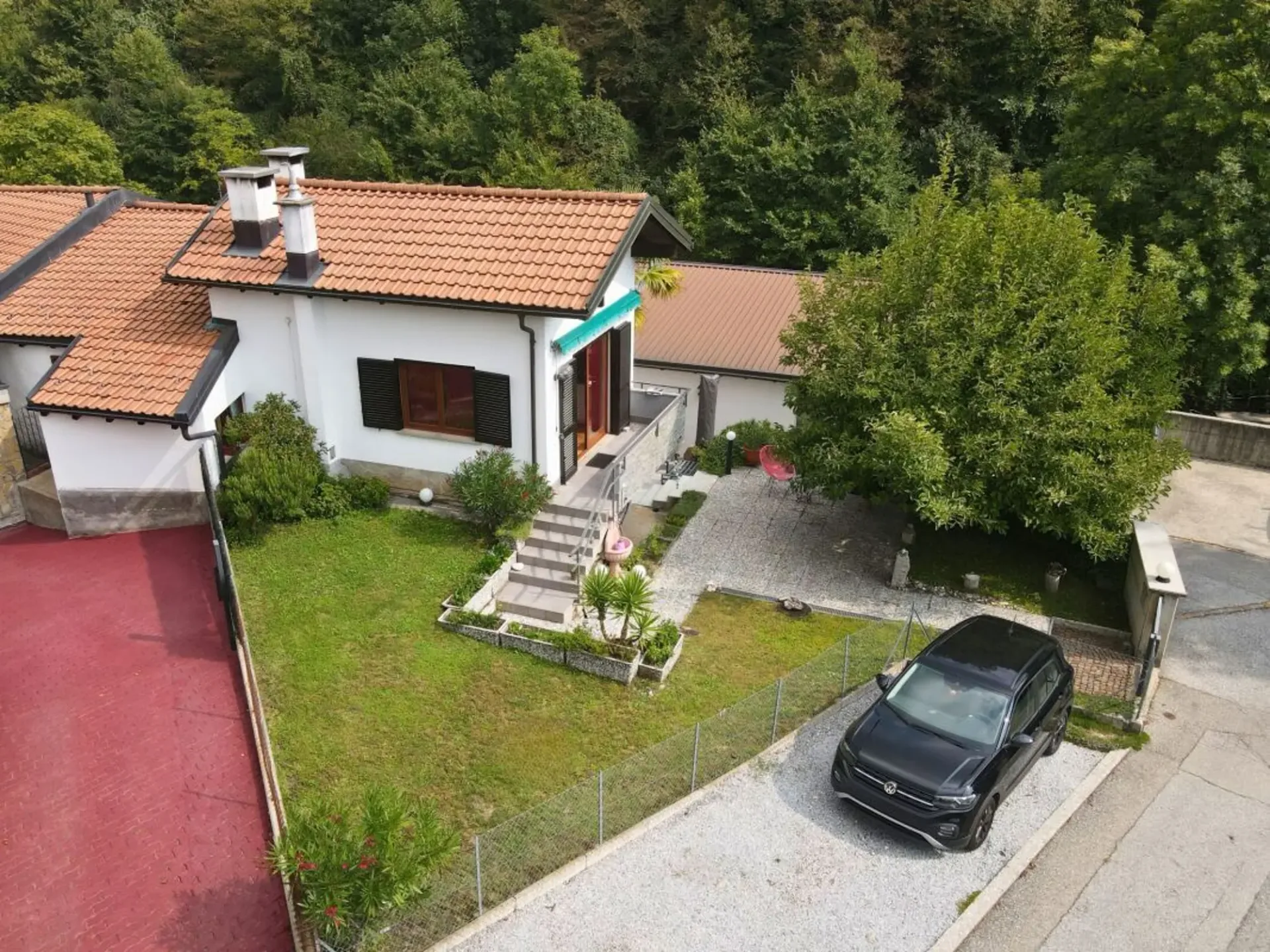 Graziosa casa unifamiliare in zona tranquilla