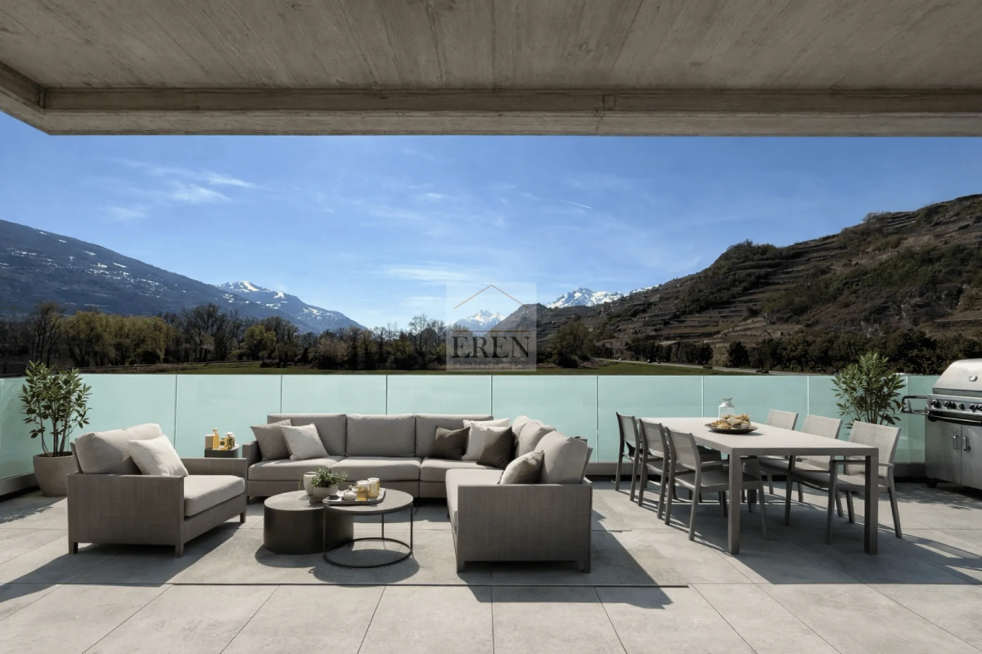 Spacieux attique 4,5 pièces avec terrasse panoramique de 68 m2
