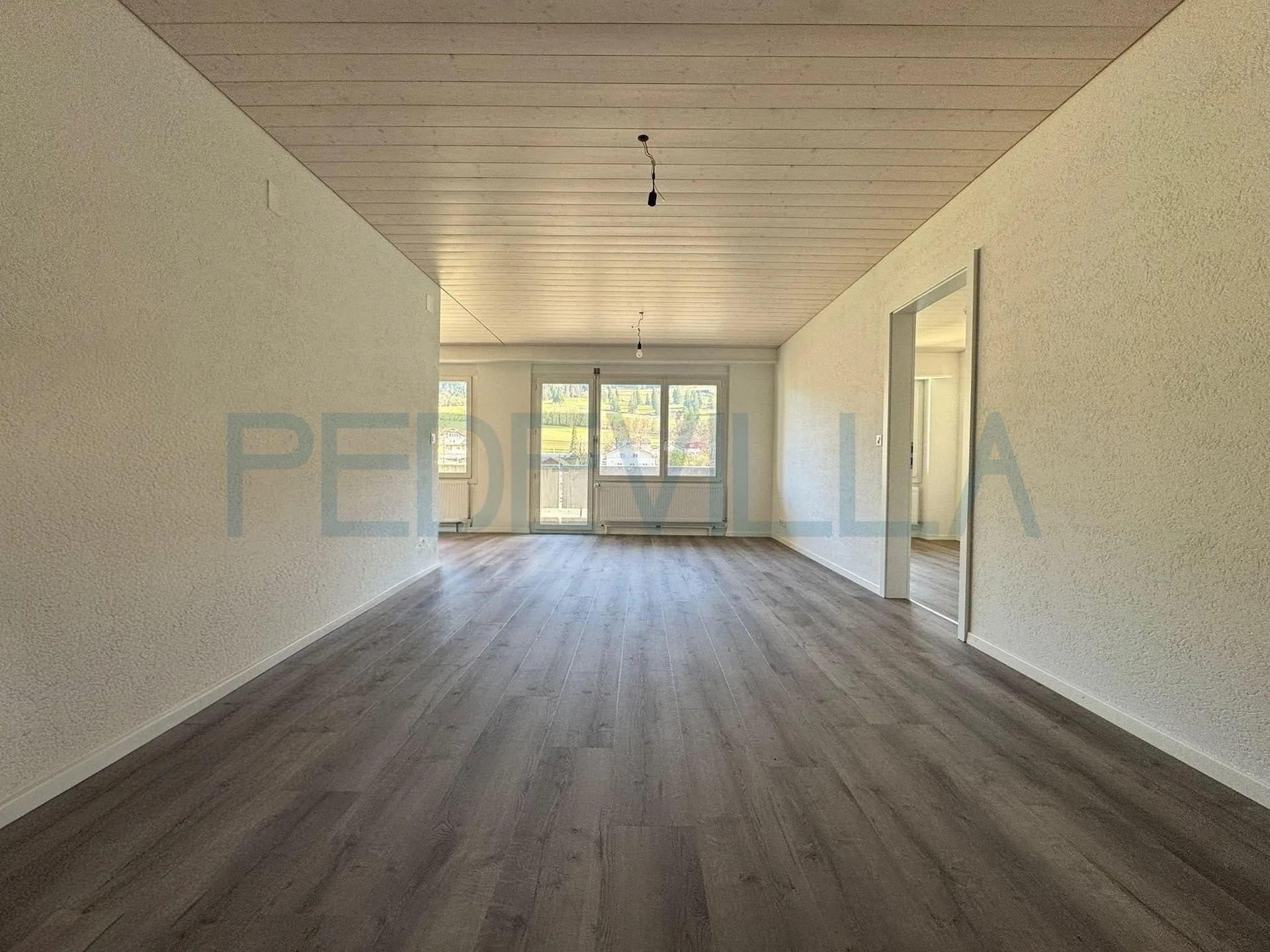 Zu vermieten - 4,5-Zimmer-Wohnung im 3. Stock
