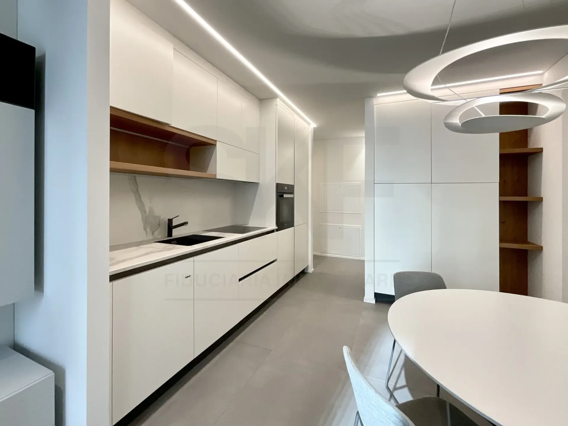 MASSAGNO - LUXUS 2.5 ZIMMER WOHNUNG ZU VERMIETEN