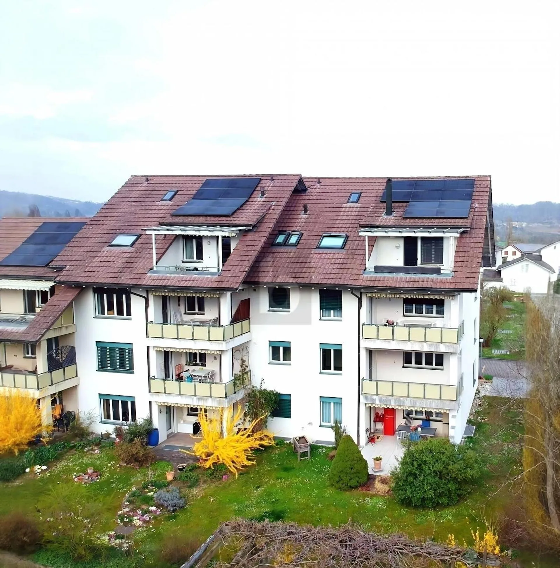 GROSSZÜGIGES WOHNGLÜCK NAHE DER NATUR